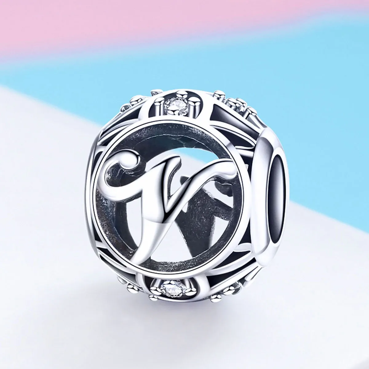 Pandora Style Letter-V Charm - SCC738-V