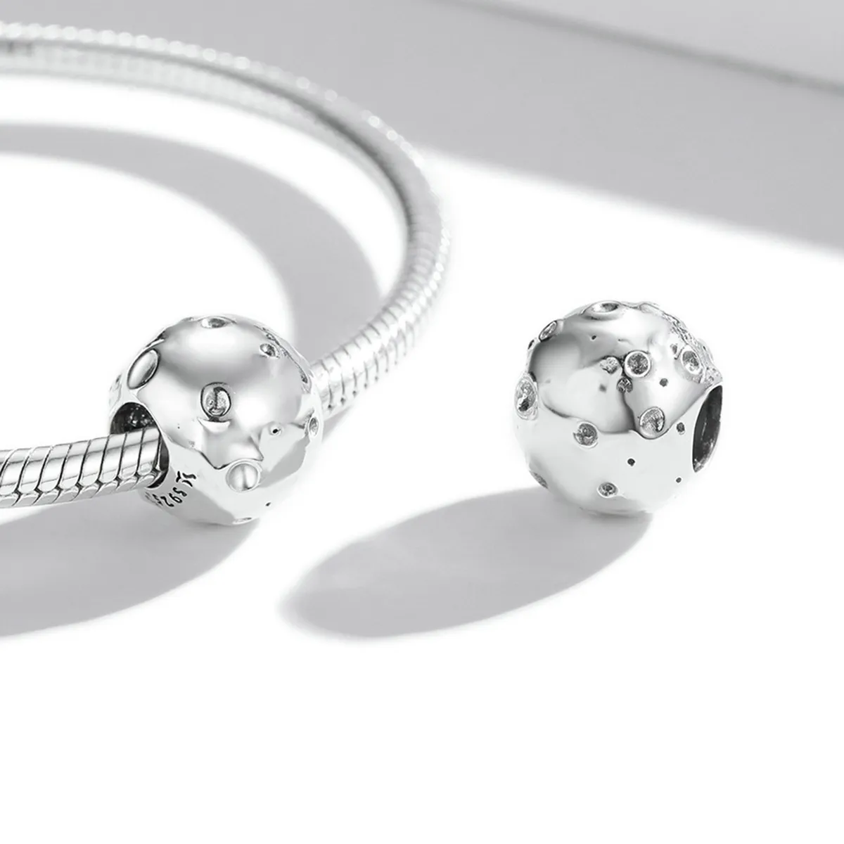 Pandora Style Moon Charm - SCC2059