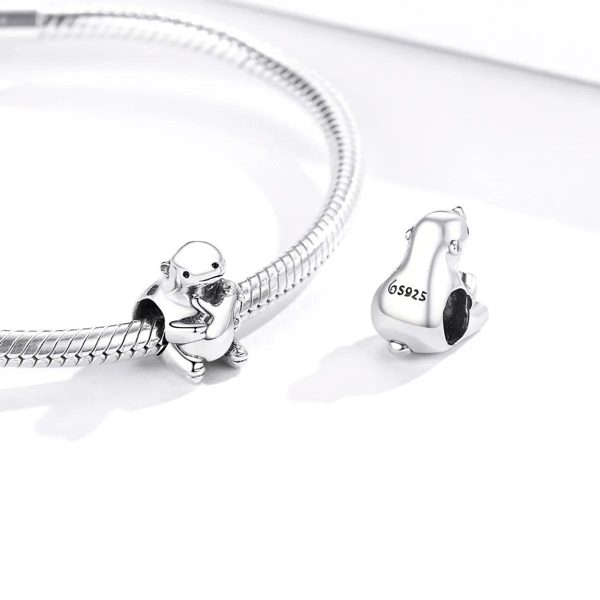 Pandora Style Warm Polar Bear Charm - BSC297