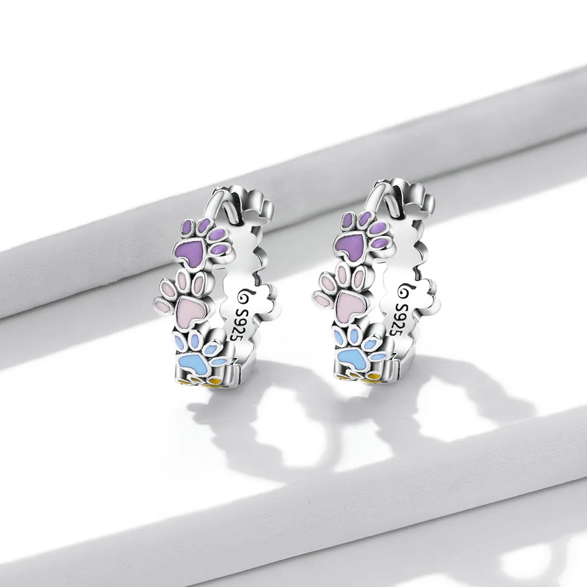 Pandora Style Colorful Claws Hoop Earrings - BSE580