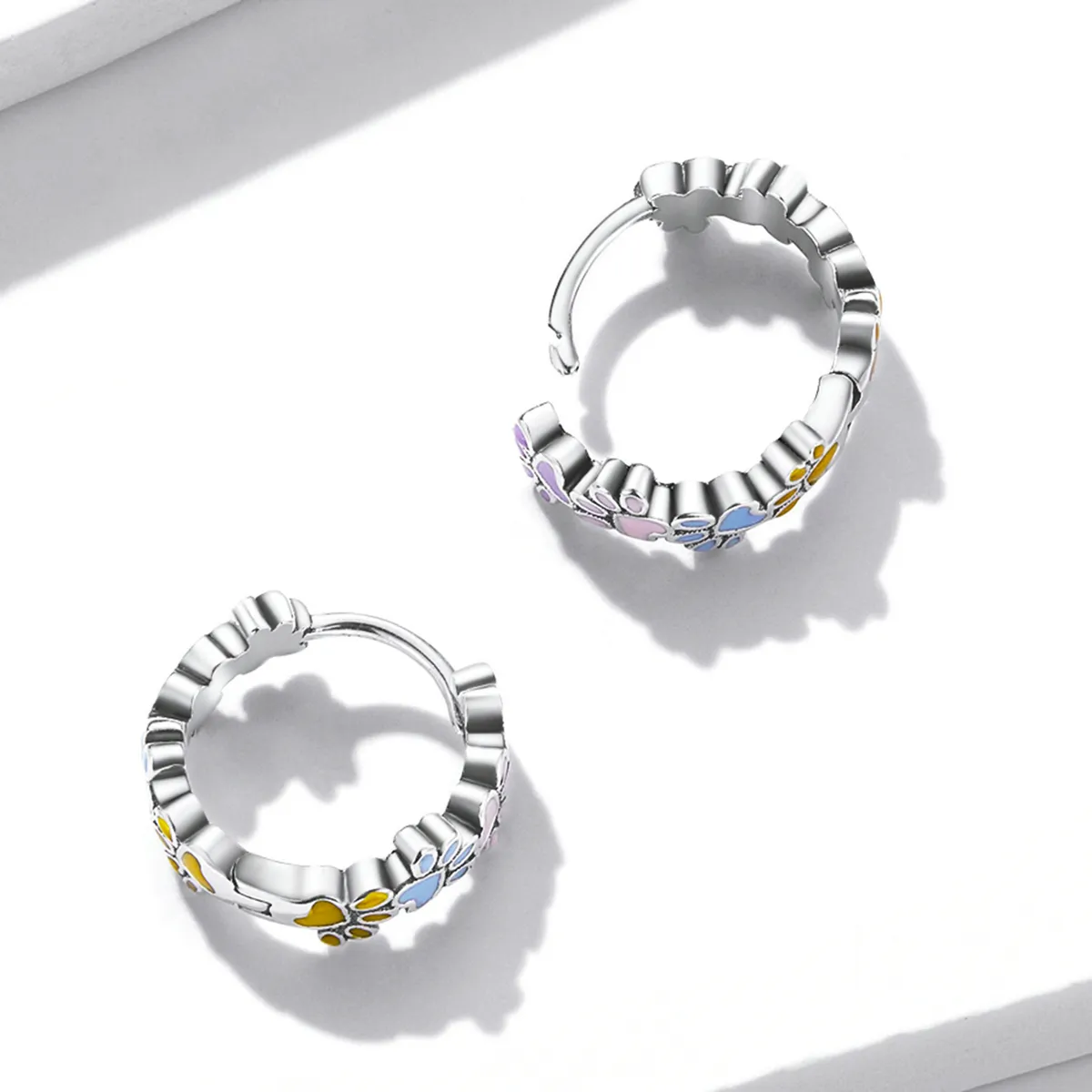 Pandora Style Colorful Claws Hoop Earrings - BSE580