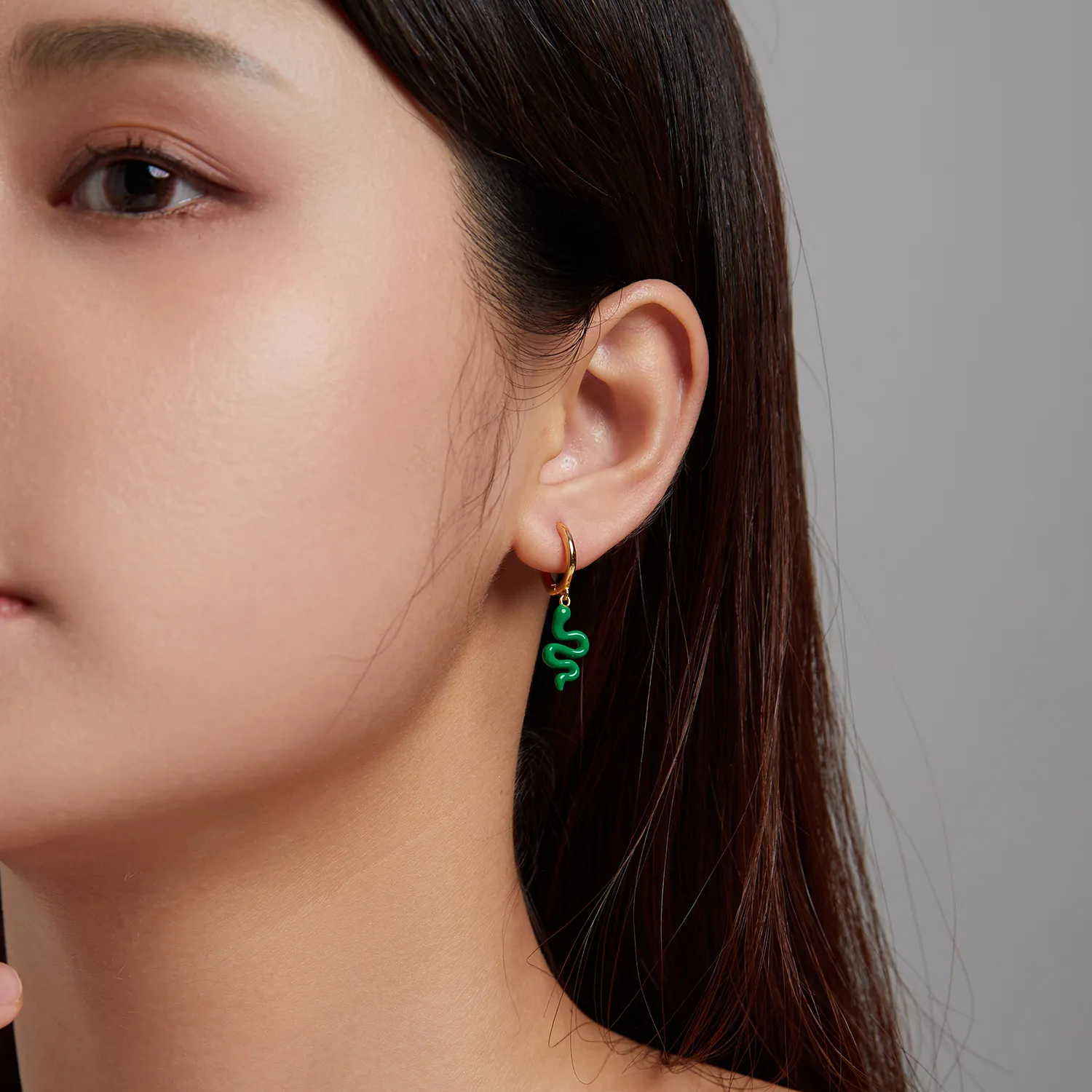 Pandora Style Green Snake Hoop Earrings - SCE1234