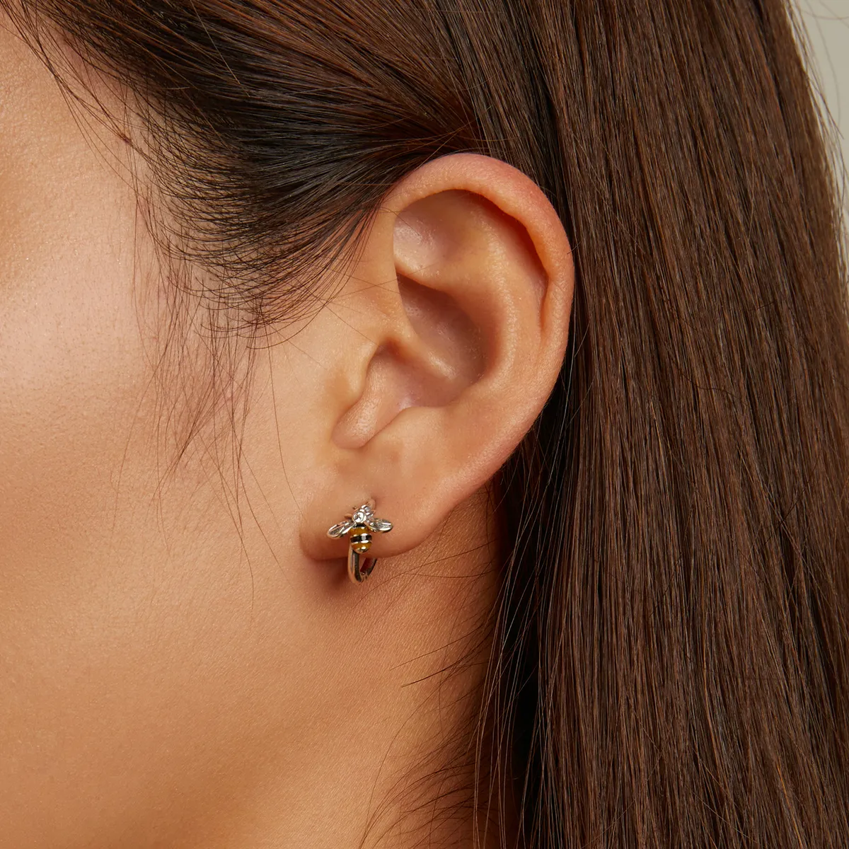 Pandora Style Mini Bee Hoop Earrings - SCE1337