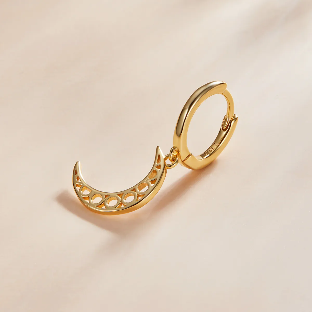 Pandora Style Minimalism - Crescent Hoop Earrings - SCE1191