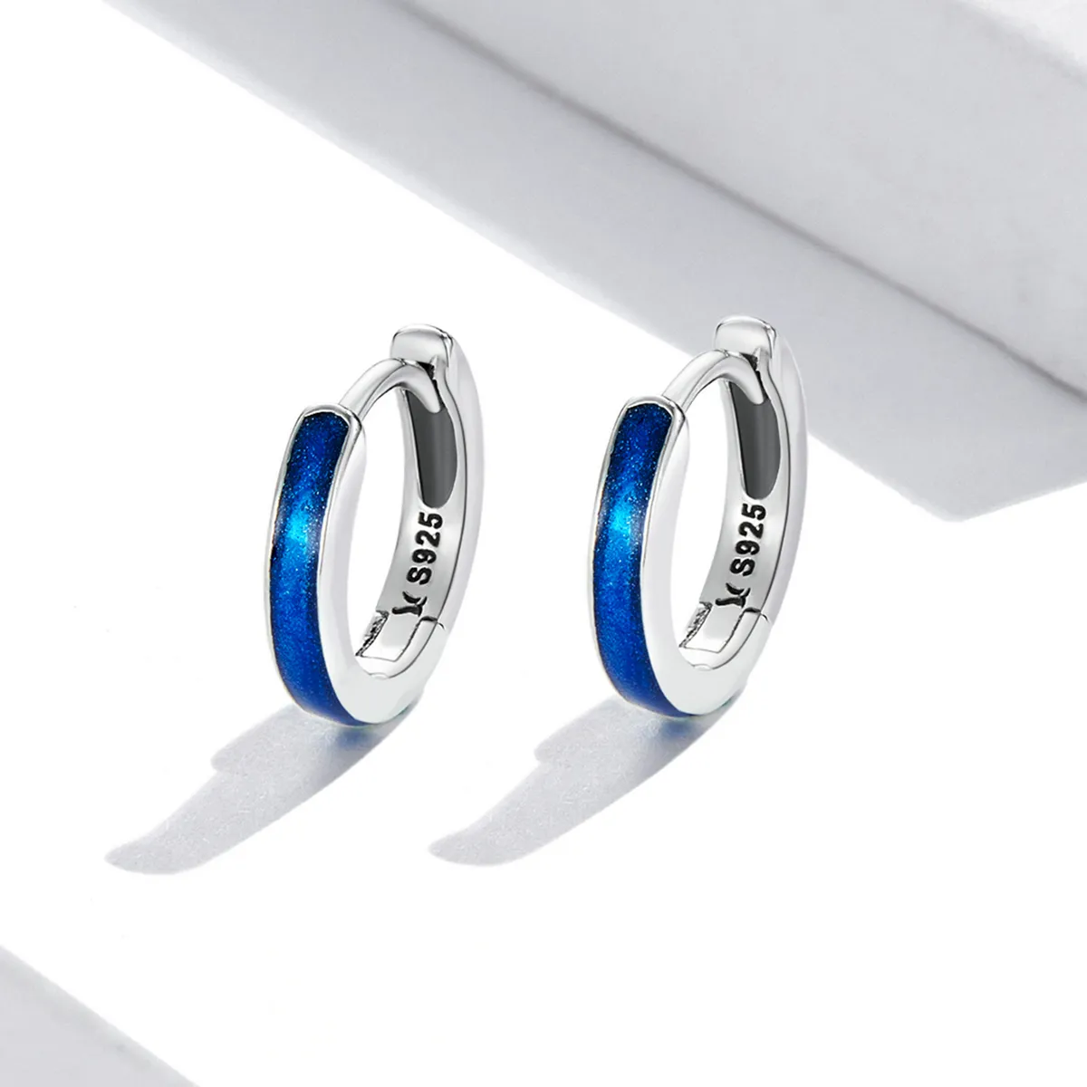 Pandora Style Simple Hoop Earrings - SCE1360