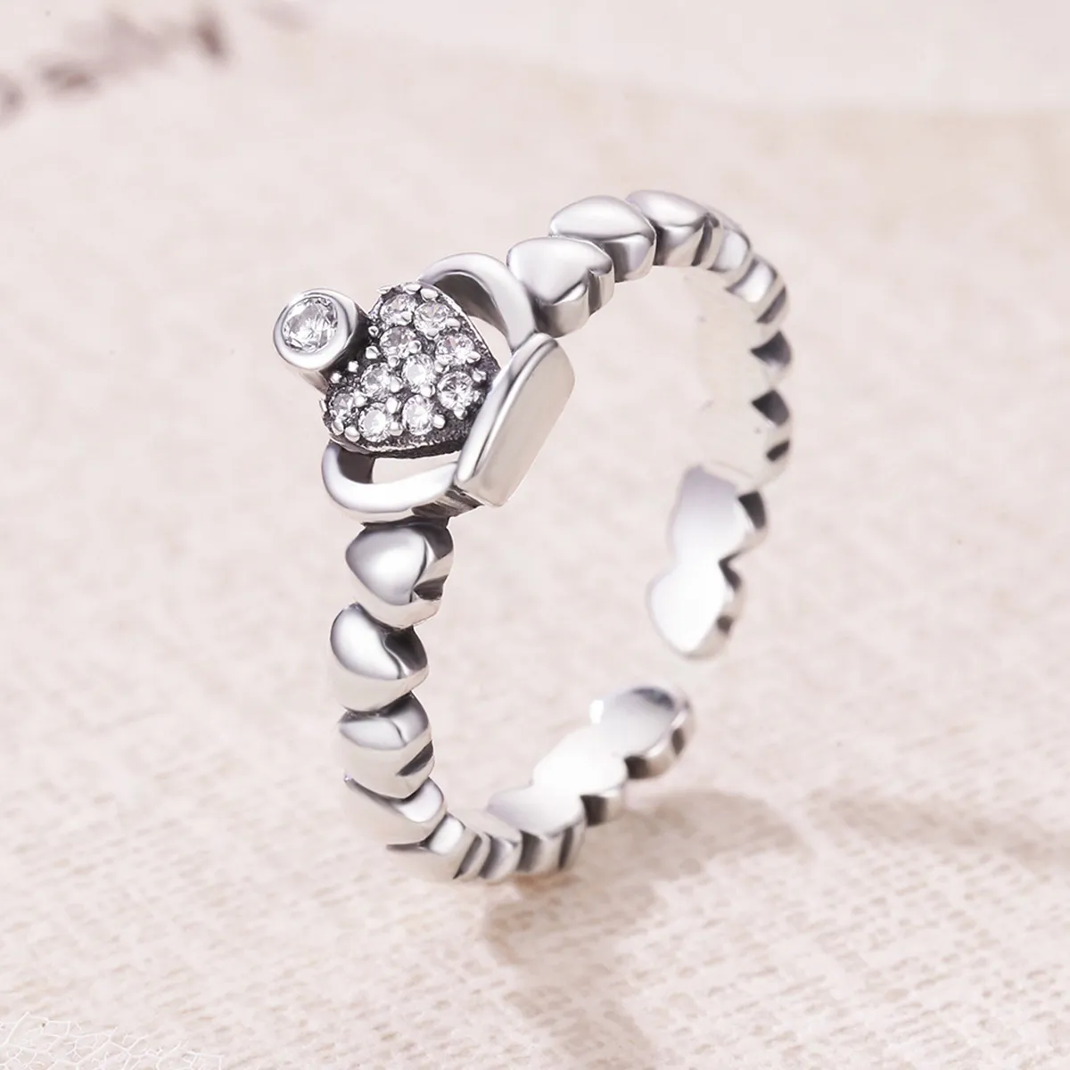 Pandora Style Queen Laurel Wreath Open Ring - VSR142