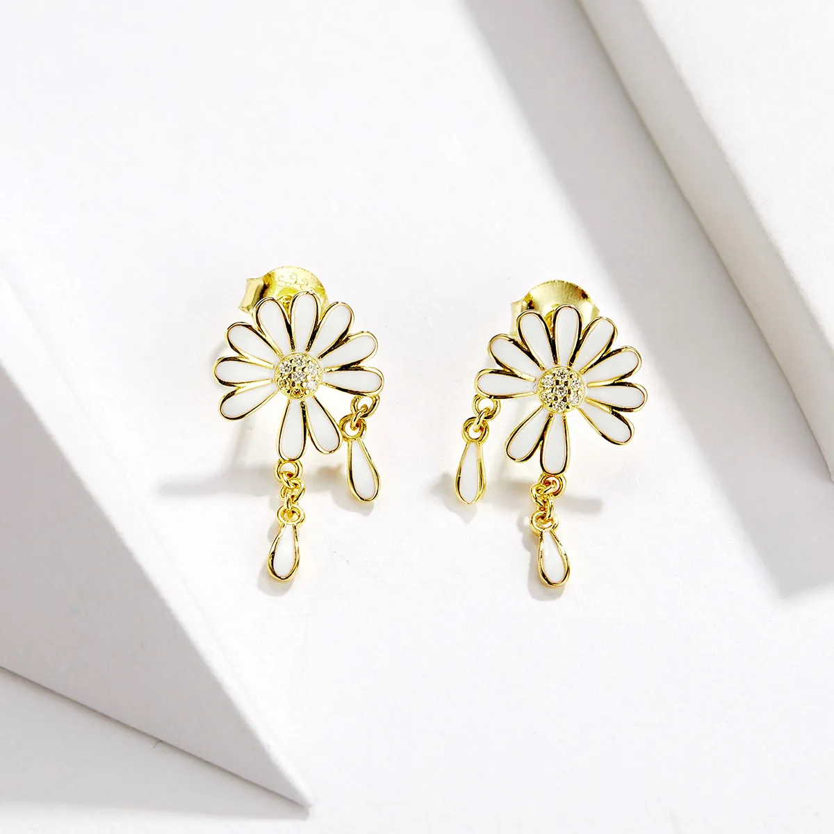 Pandora Style Daisy Stud Earrings - BSE159