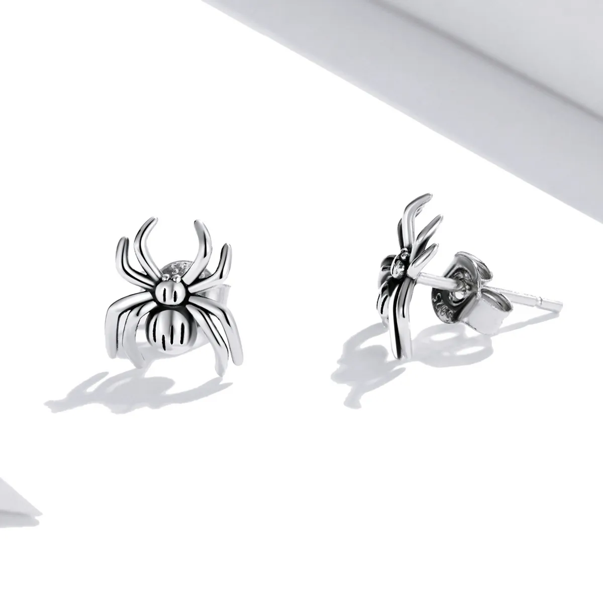 Pandora Style Eight-Legged Spider Stud Earrings - SCE1290