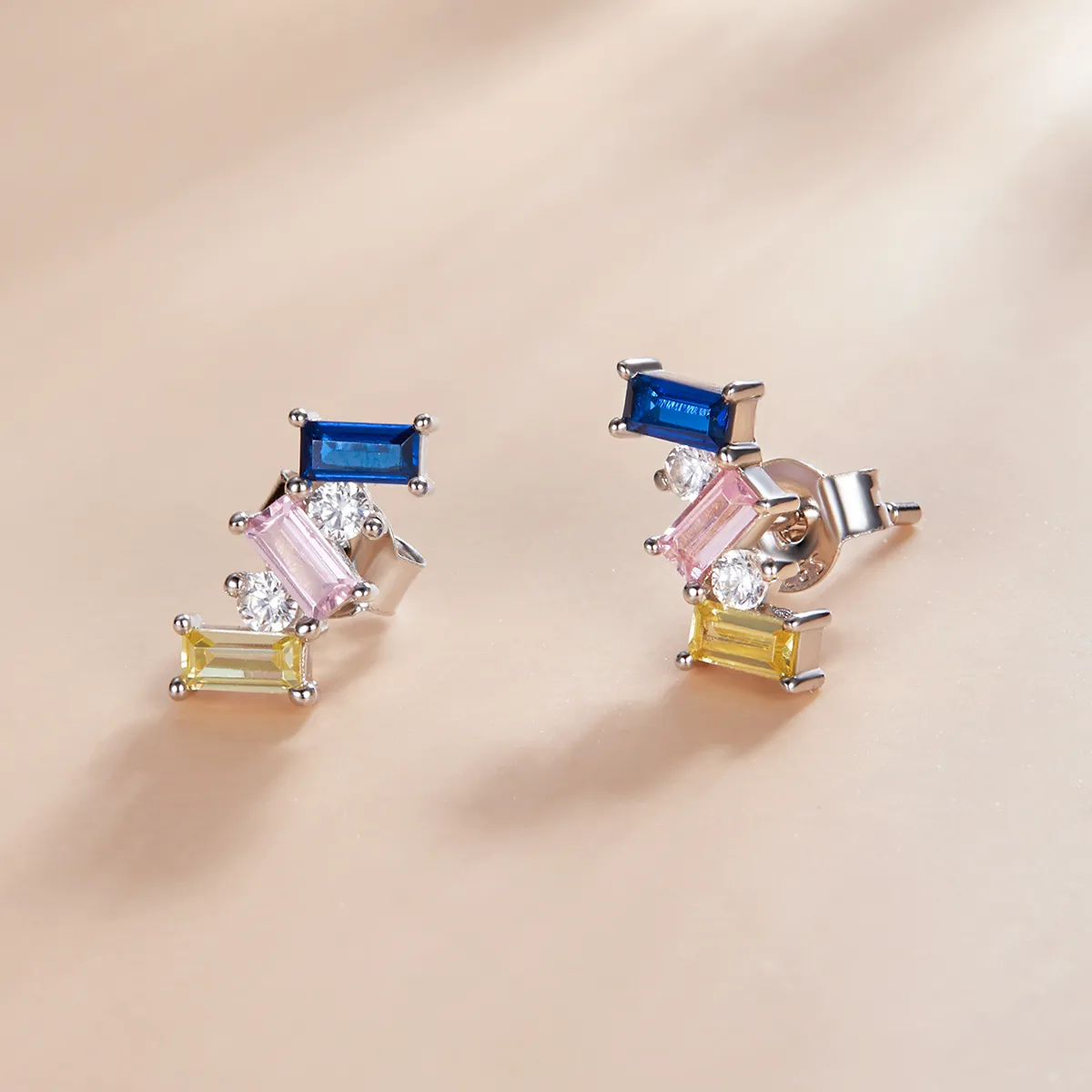 Pandora Style Geometric Art Stud Earrings - SCE1208