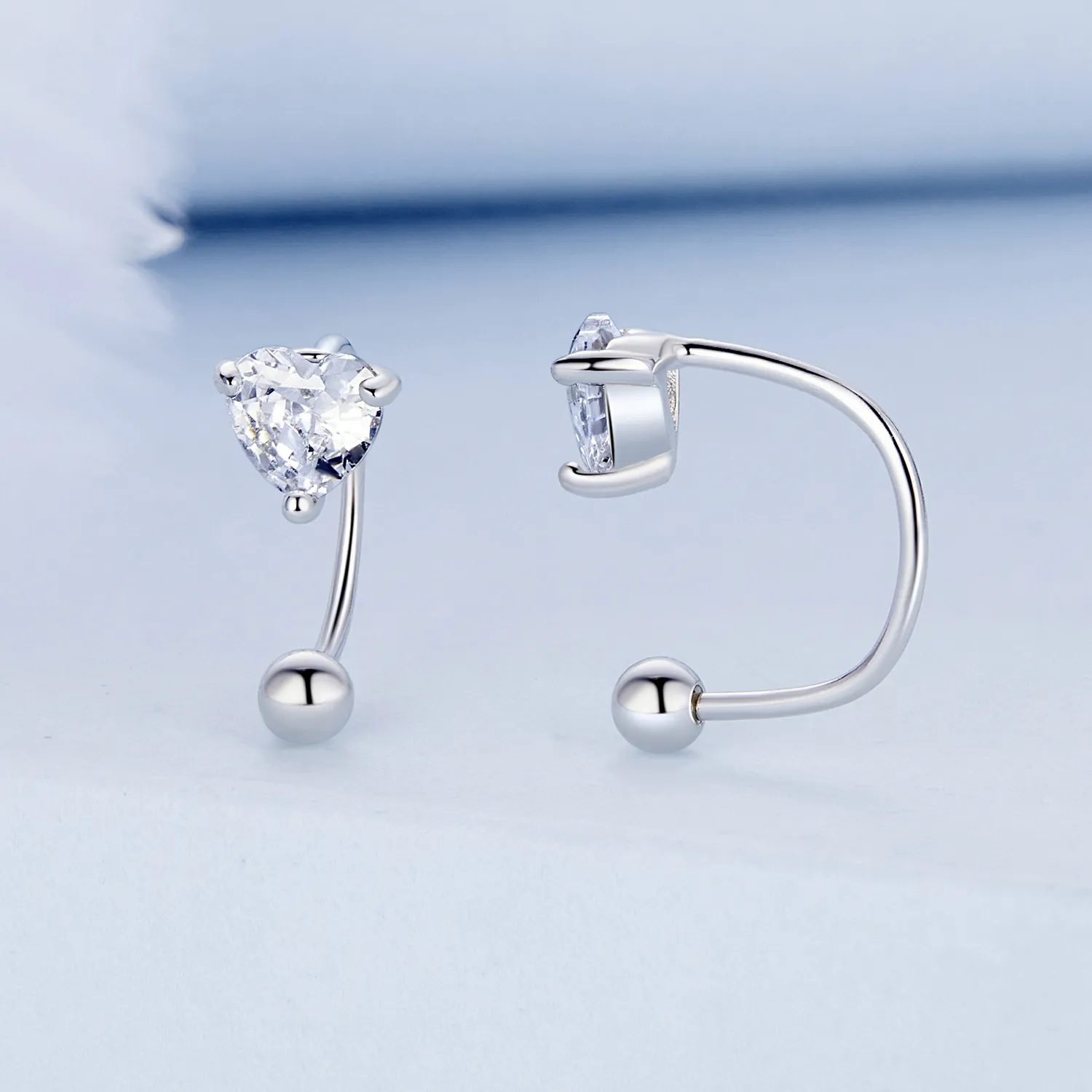 Pandora Style Heart Thread Stud Earrings - BSE697