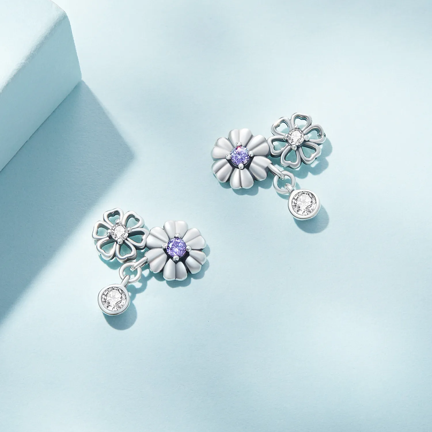 Pandora Style Little Daisy Stud Earrings - SCE1514