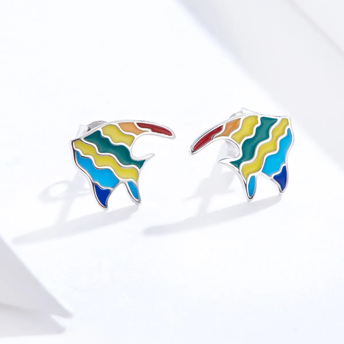 Pandora Style Rainbow Fish Stud Earrings - SCE824