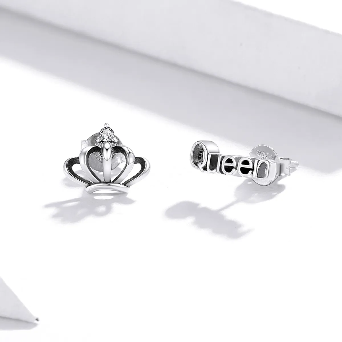 Pandora Style Simple Crown Stud Earrings - SCE934