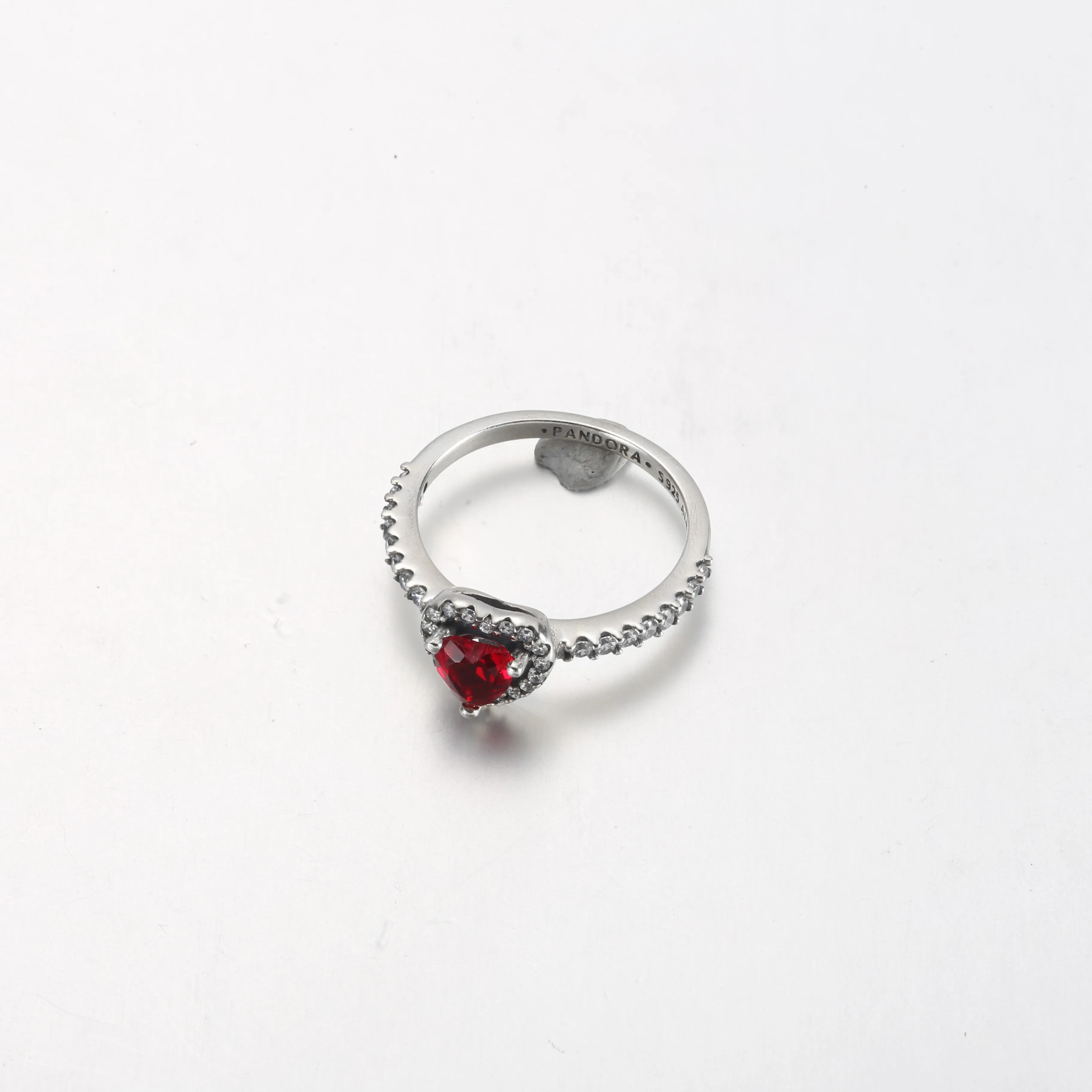 PANDORA Elevated Red Heart Ring - 198421C02