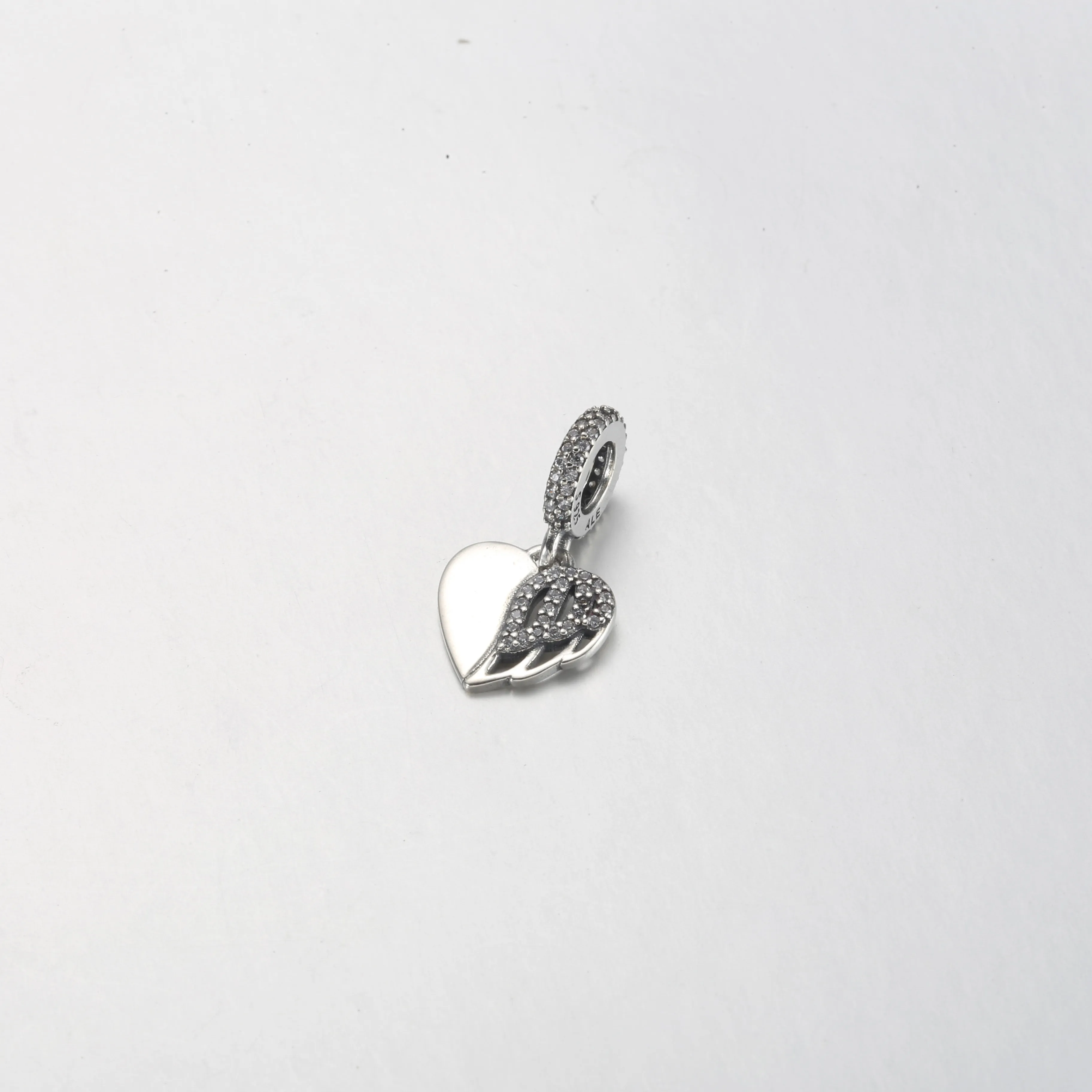 Pandora Heart and Angel Dangle - 792646C01