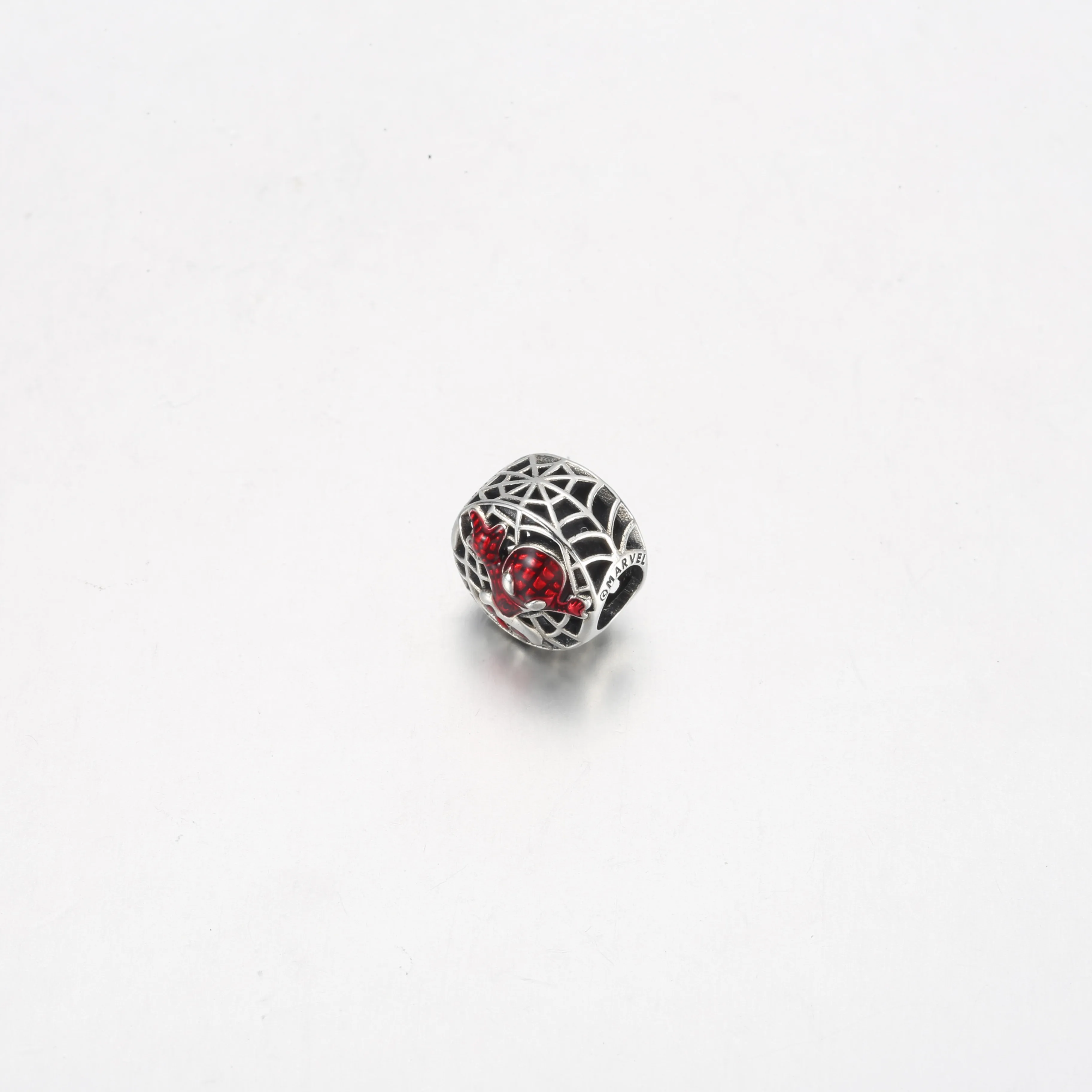 PANDORA Marvel Spider-Man Soaring City Charm - 792350C01