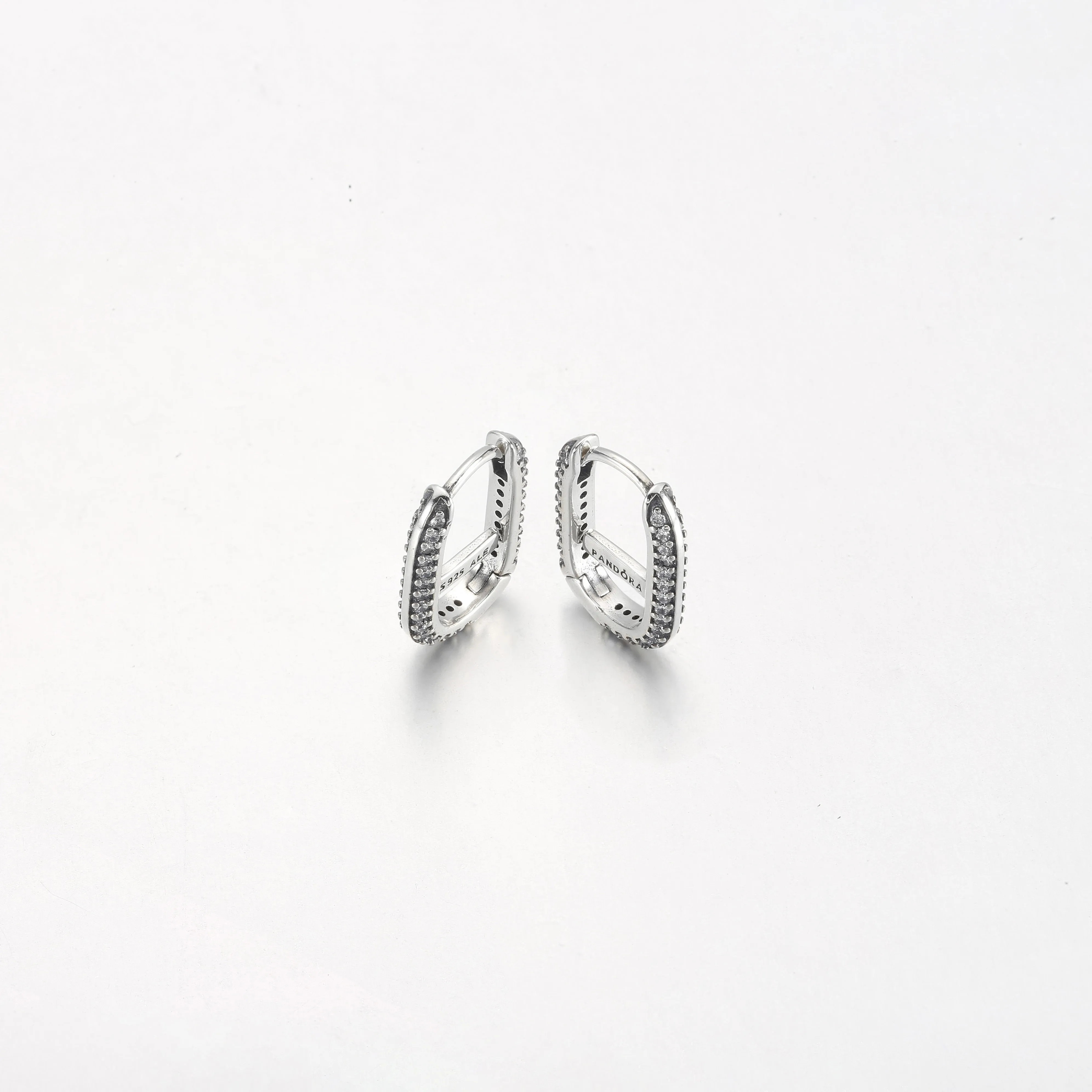 Pandora ME Pavé Single Link Earring - 299682C01