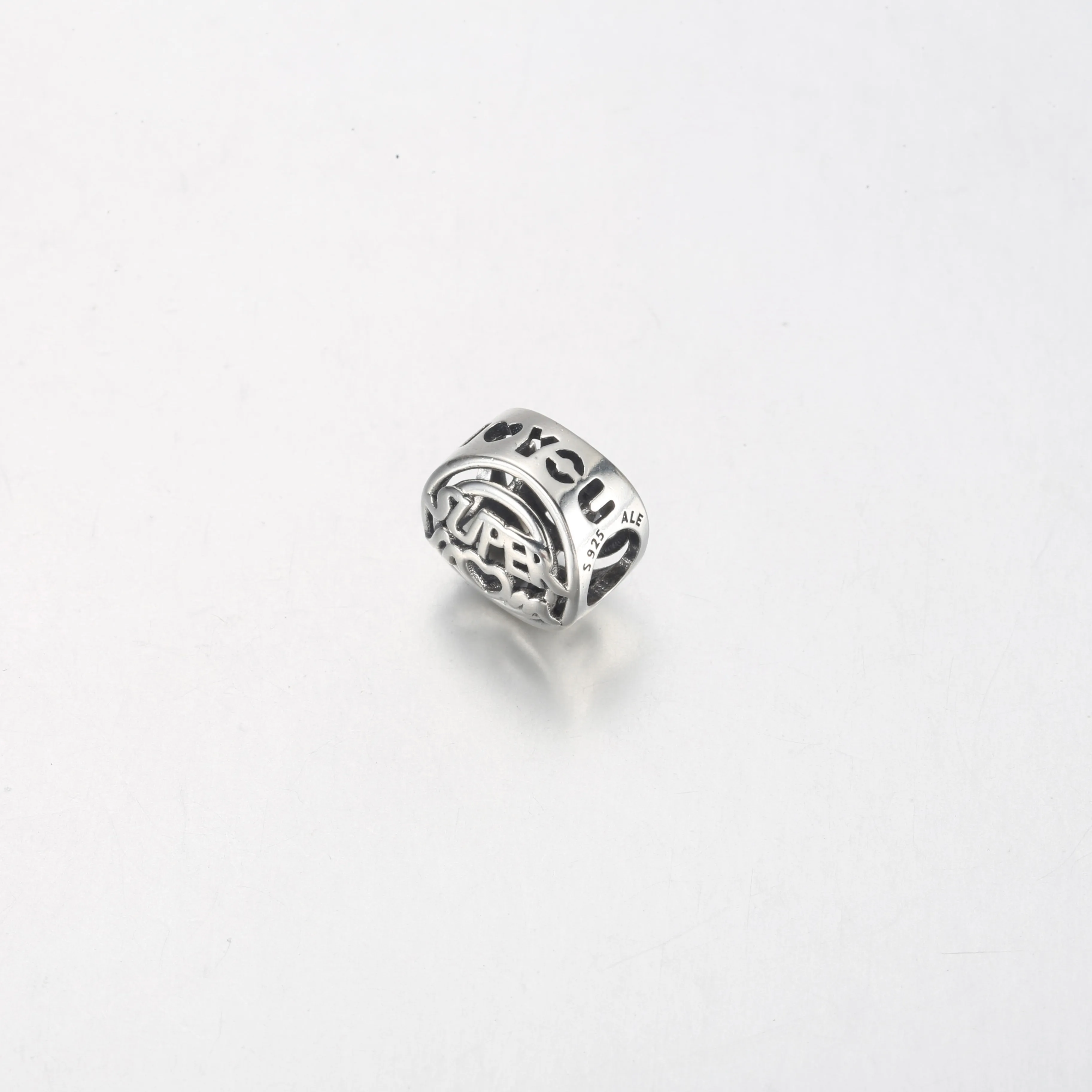 PANDORA Mom Hero Openwork Charm - 792644C00