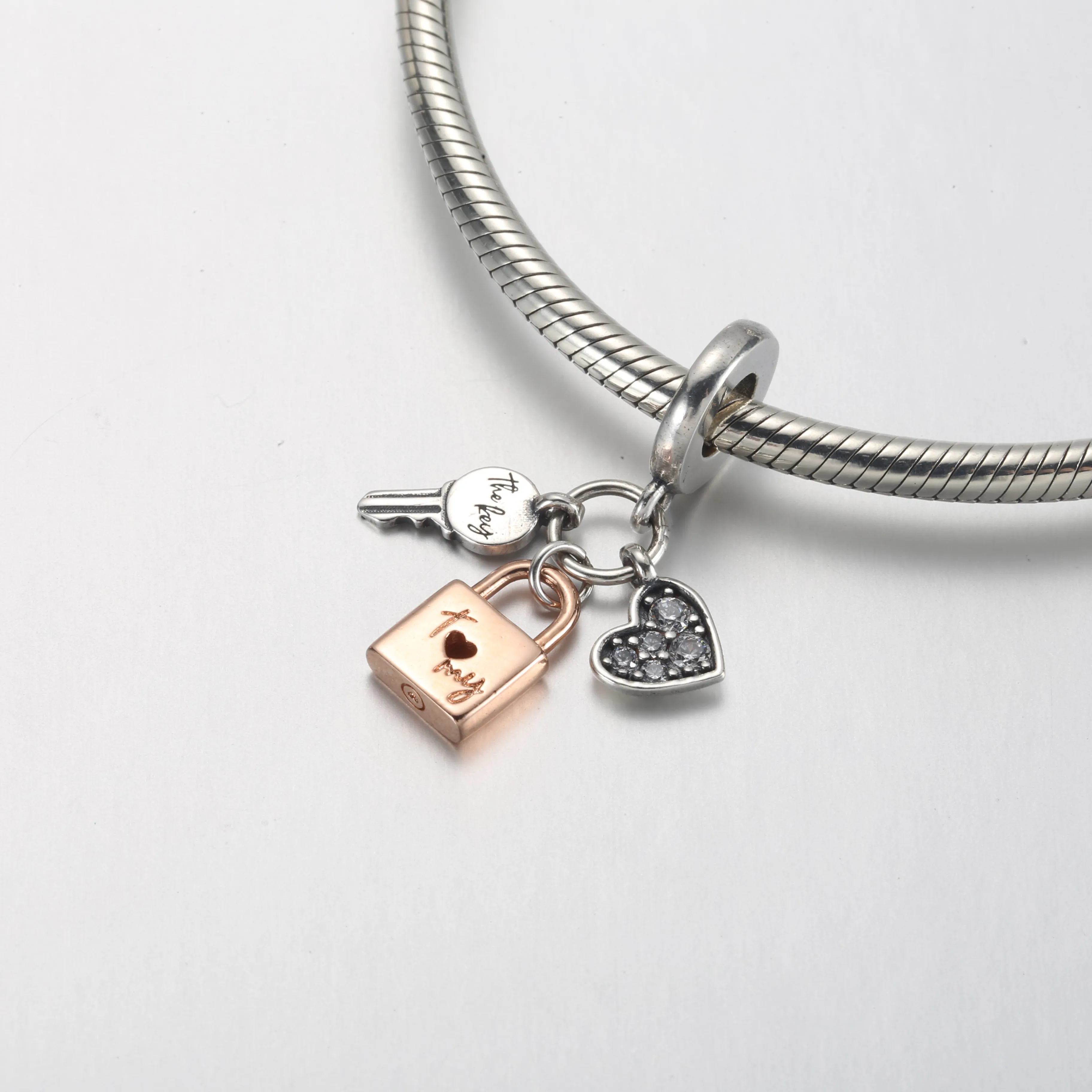 PANDORA Two-tone Key, Padlock & Heart Triple Dangle Charm - 782506C01