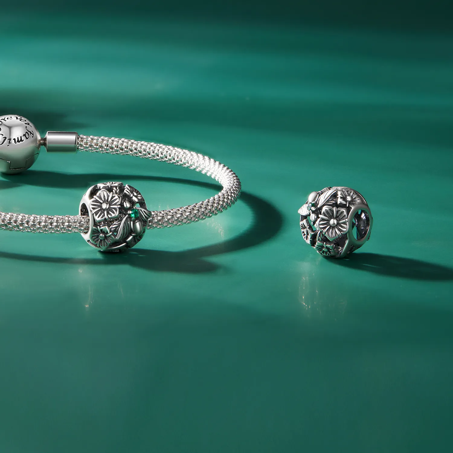 Pandora Style Lucky Bee Charm - SCC2525