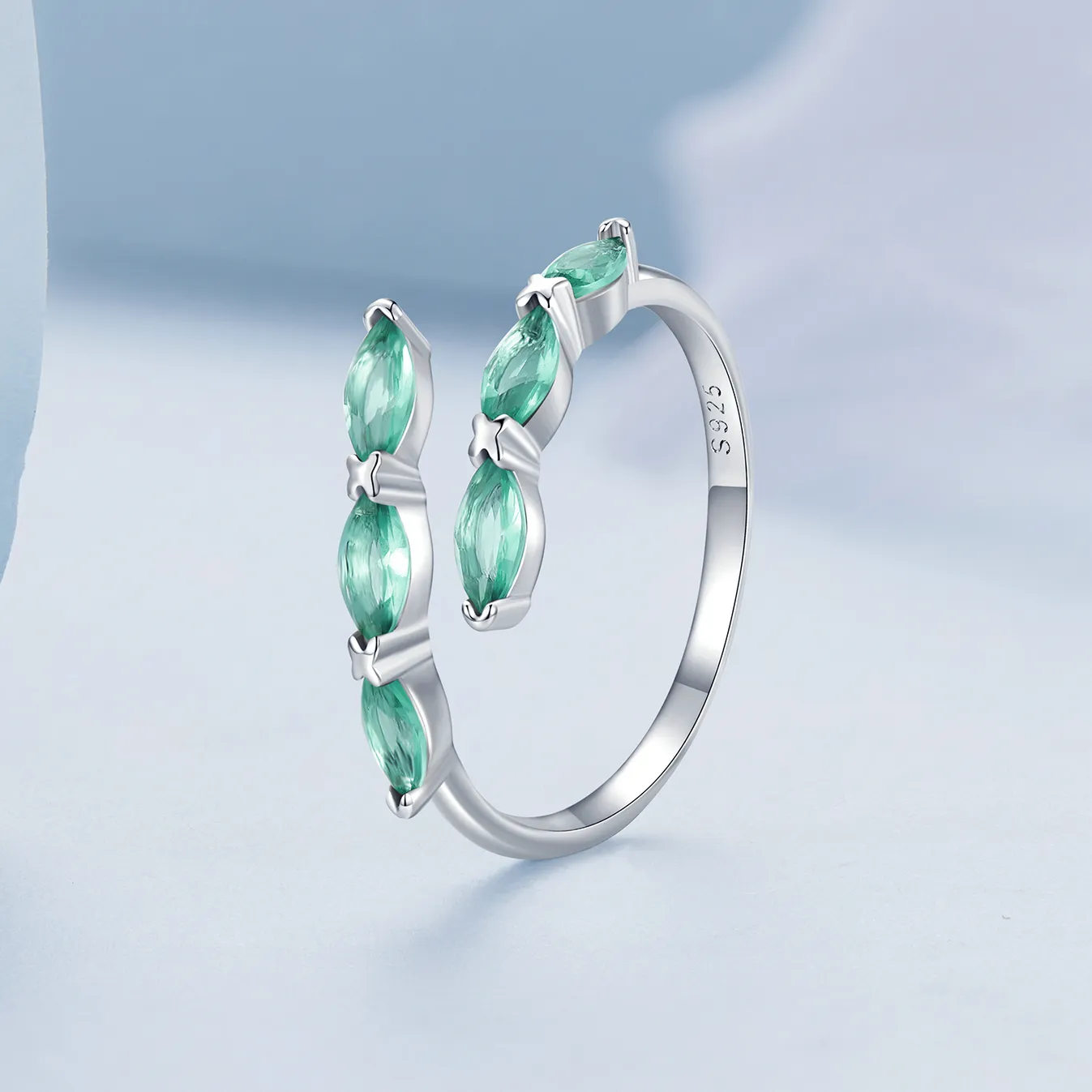 Pandora Style Green Ring - BSR415