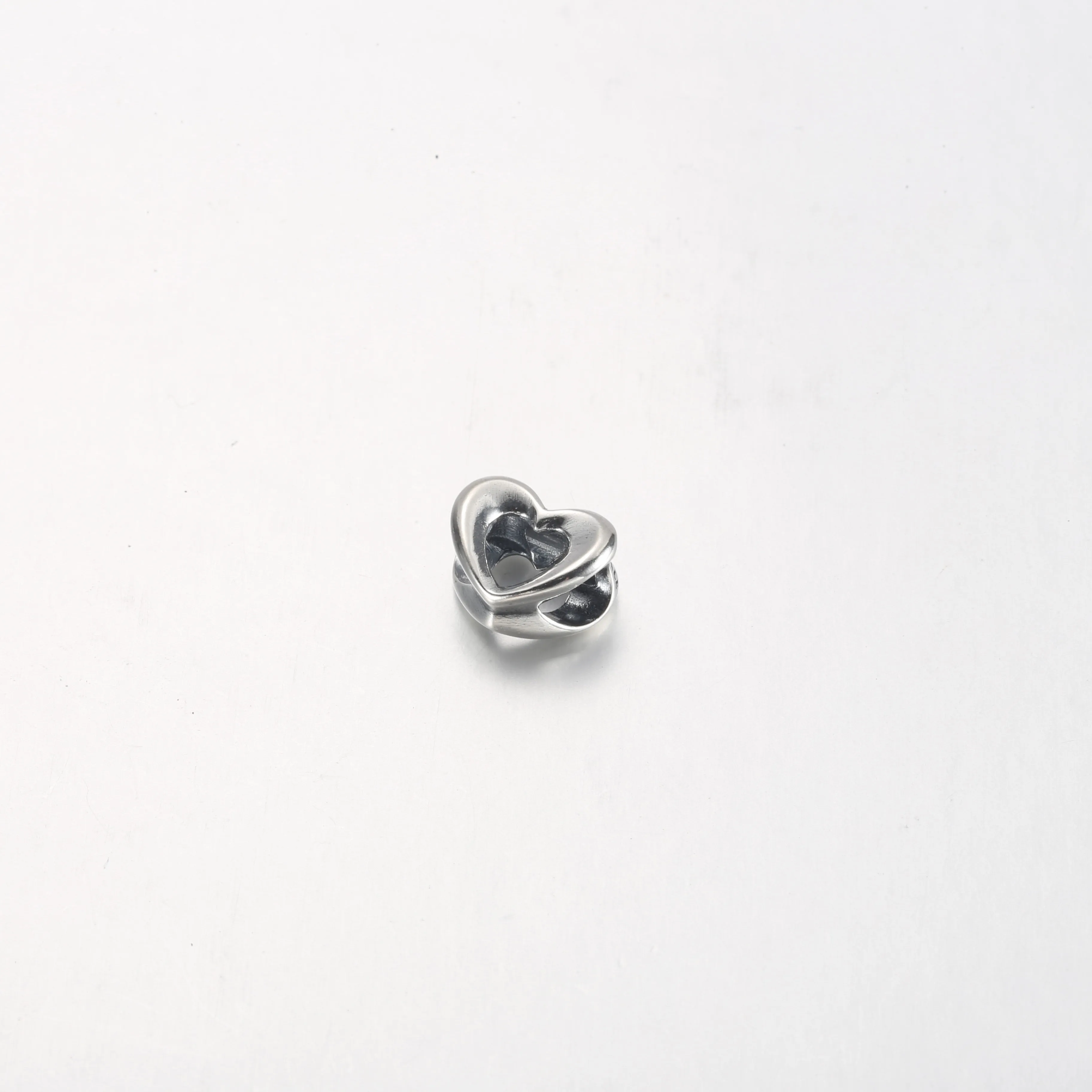 Pandora Radiant Open Heart Charm - 792492C00