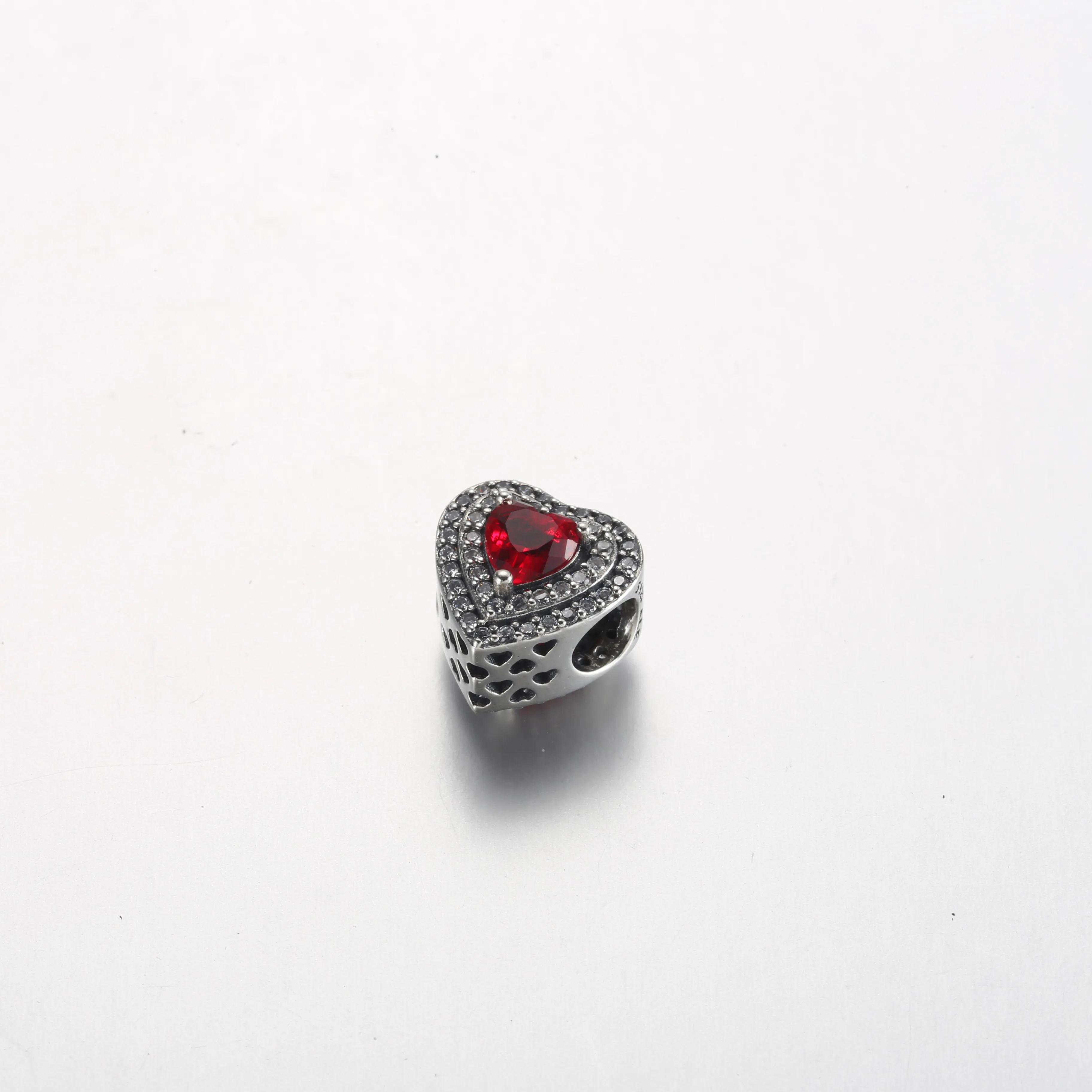 Pandora Sparkling Levelled Heart Charm - 799218C02