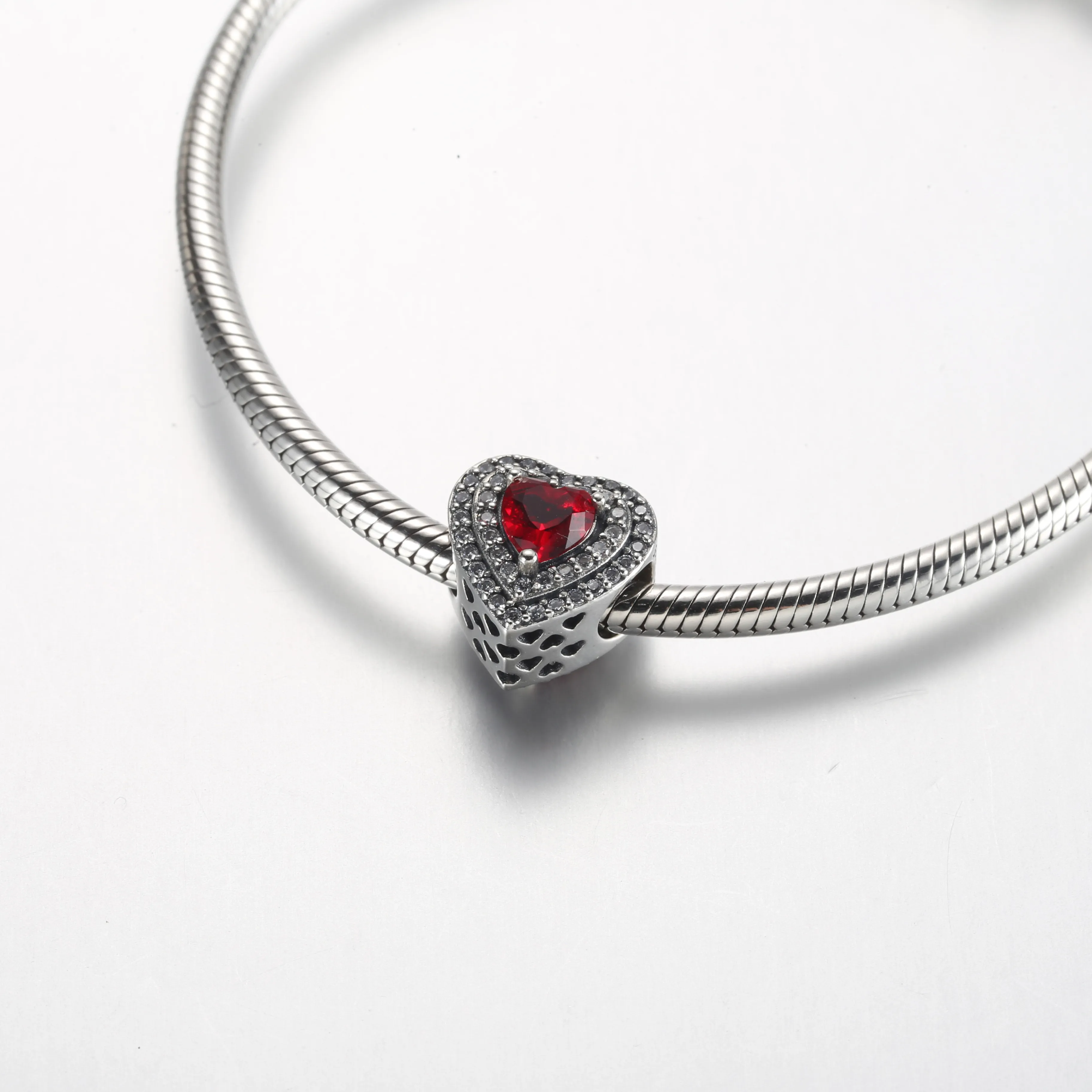 Pandora Sparkling Levelled Heart Charm - 799218C02