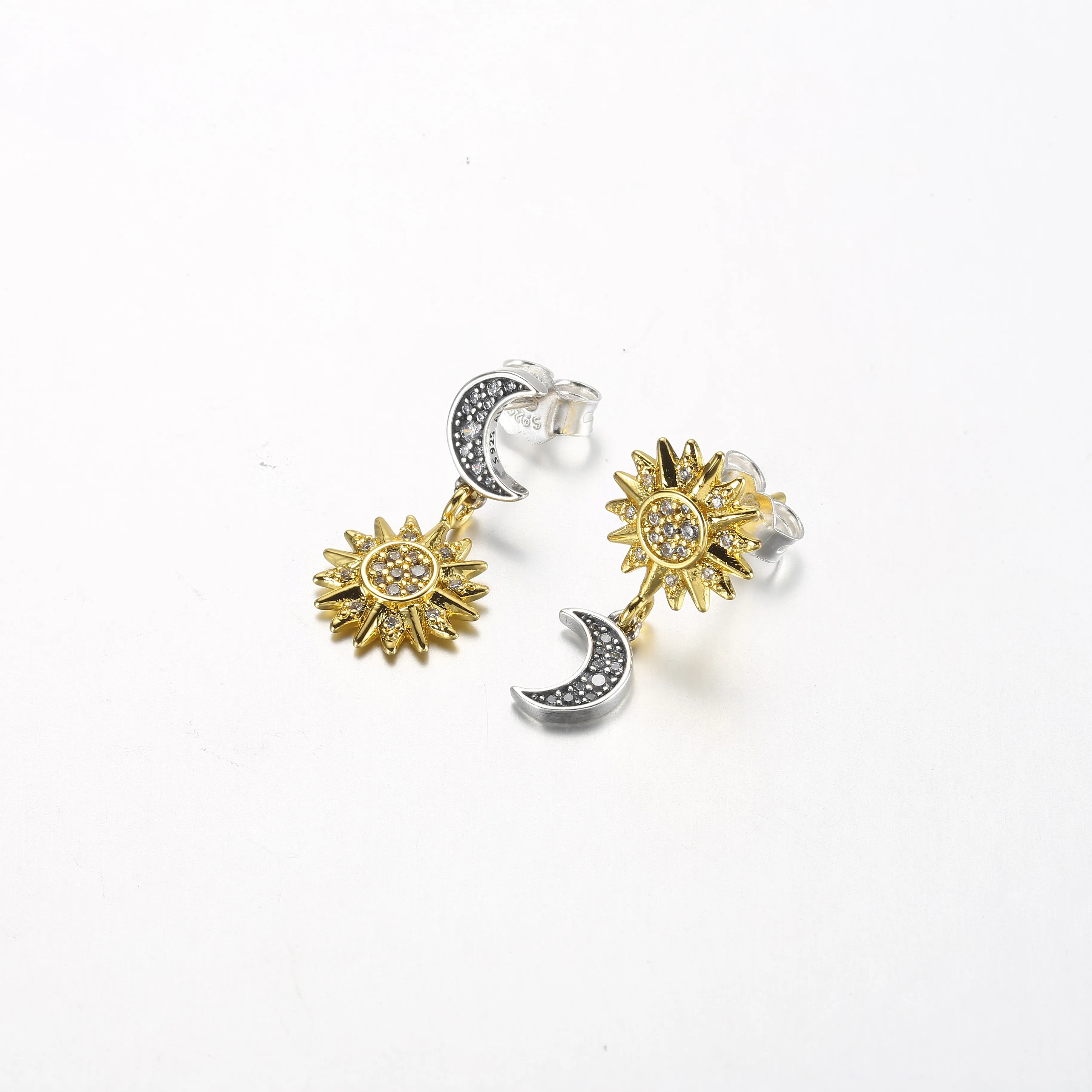 Pandora Two-tone Reversed Sun & Moon Stud Earrings - 262442C01