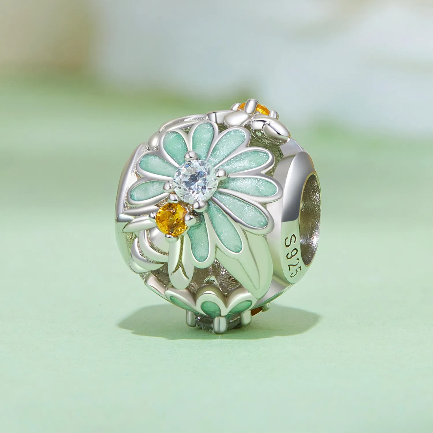 Pandora Style Bee Daisy Charm - BSC895