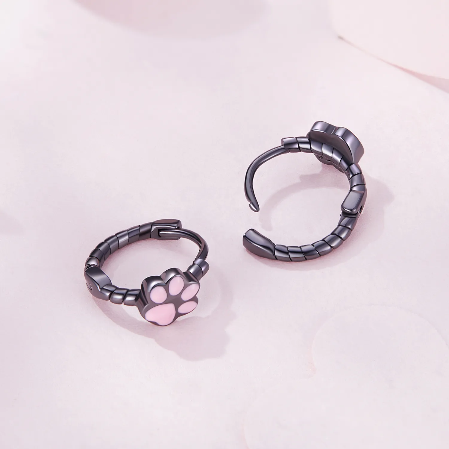 Pandora Style Black Cat Claw Hoop Earrings - SCE1576