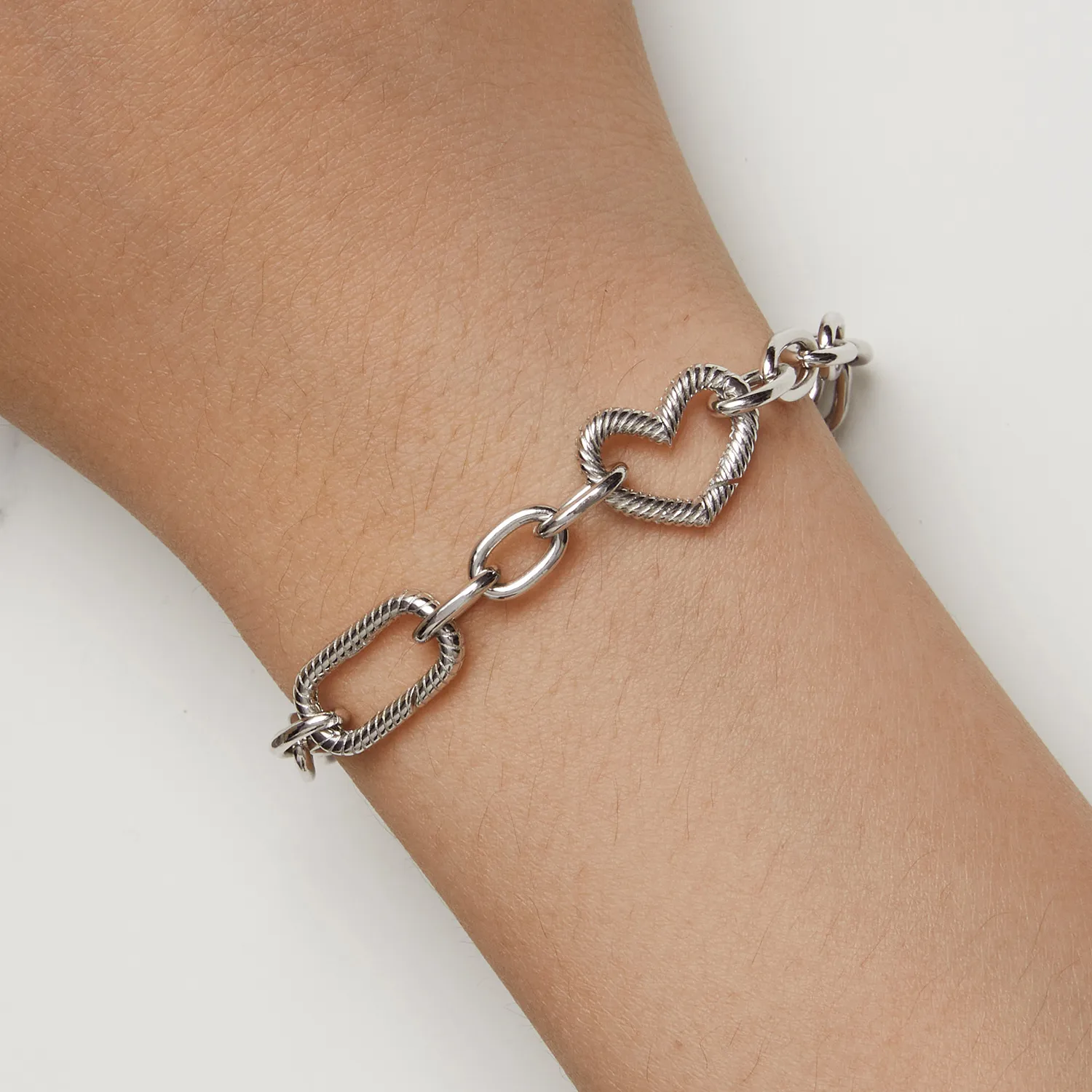 Pandora Style Heart Chain Bracelet - SCB258