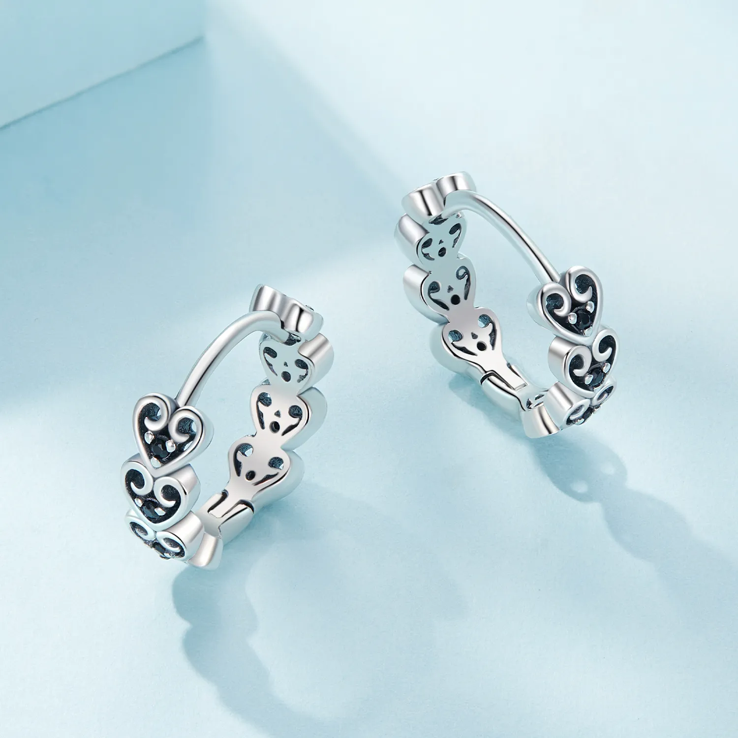 Pandora Style Heart-Shaped Hoop Earrings - SCE1613