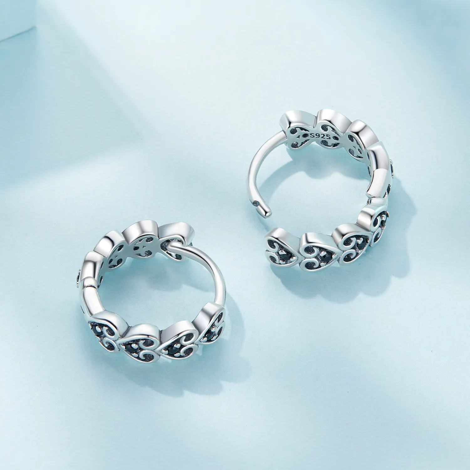 Pandora Style Heart-Shaped Hoop Earrings - SCE1613