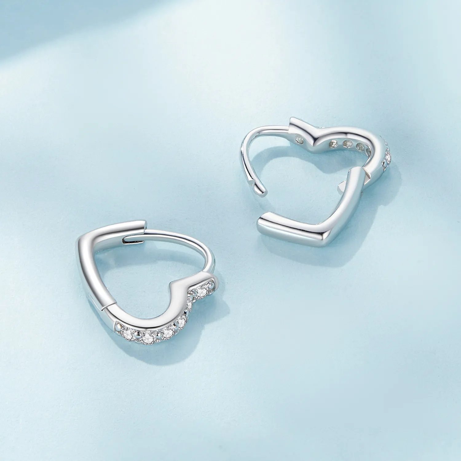 Pandora Style Heart-Shaped Hoop Earrings - SCE1626