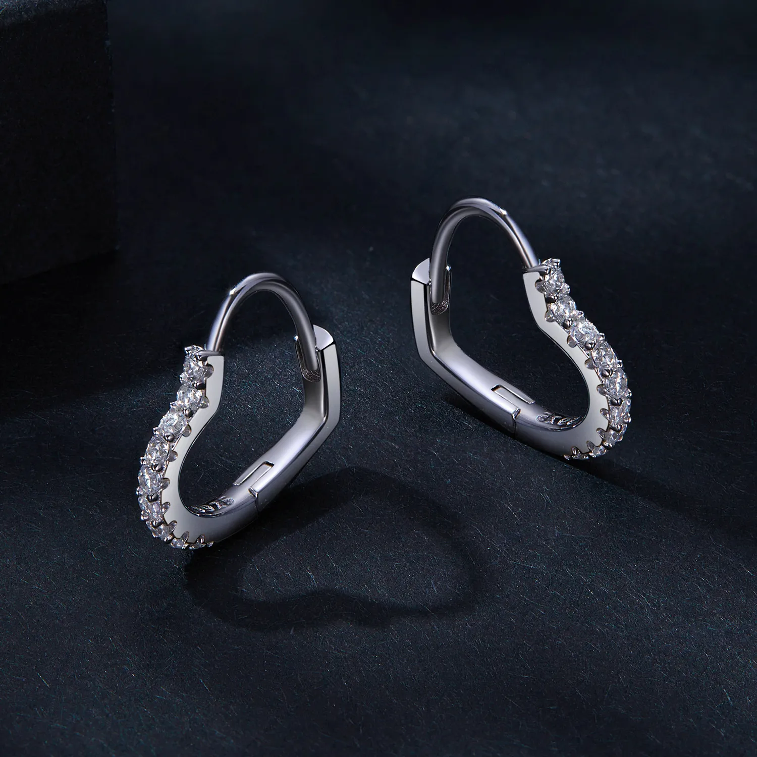 Pandora Style Heart-Shaped Moissanite Hoop Earrings(One Certificate) - MSE035