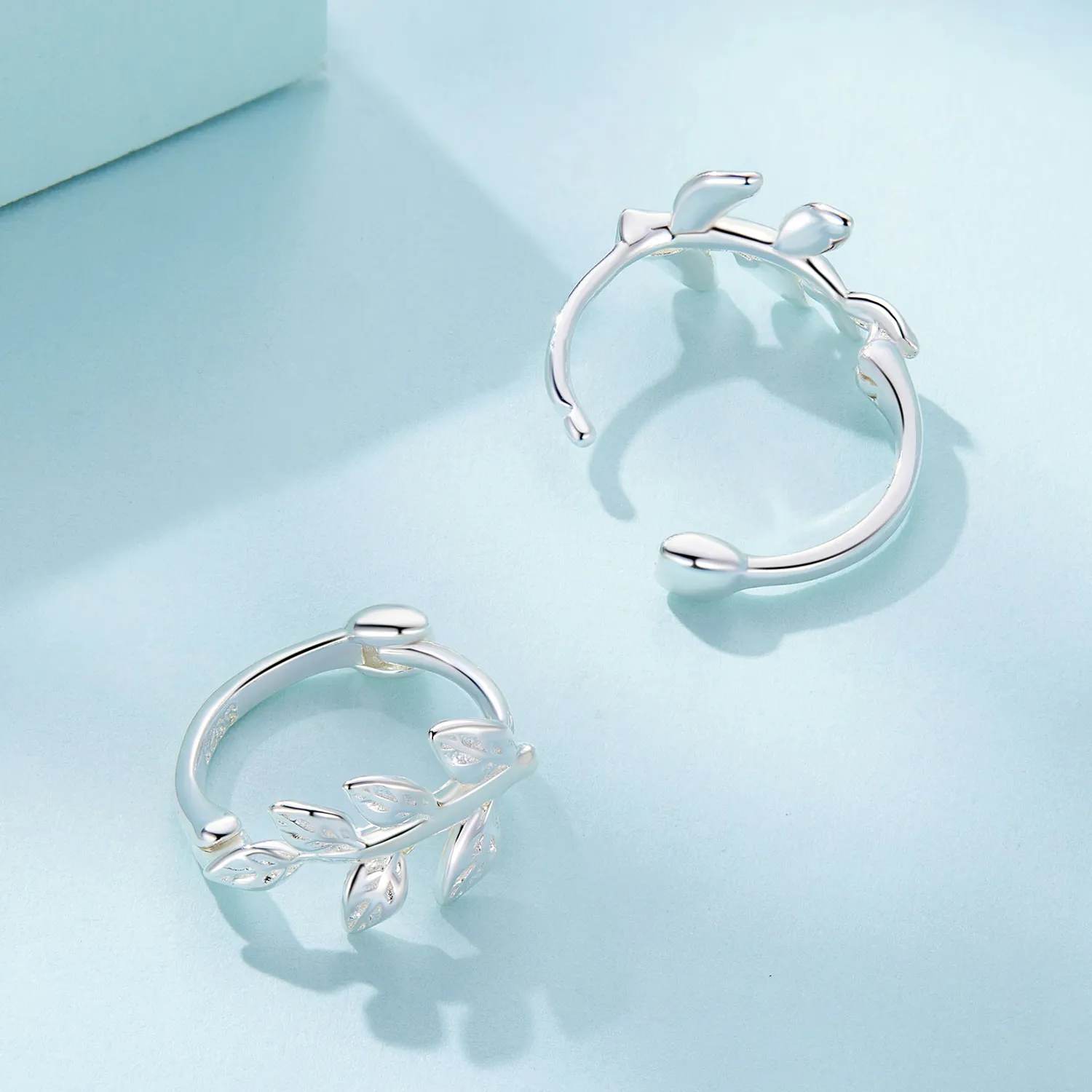 Pandora Style Leaf Hoop Earrings - SCE1660