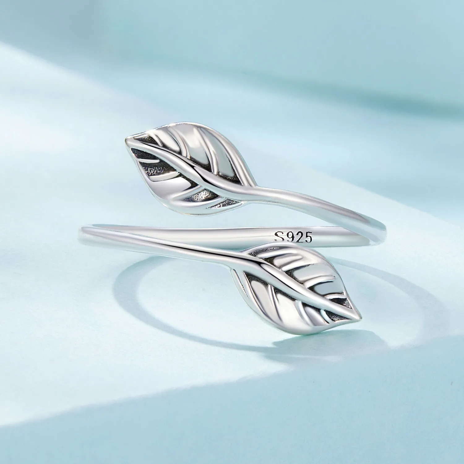 Pandora Style Leaf Opening Ring - SCR975-E