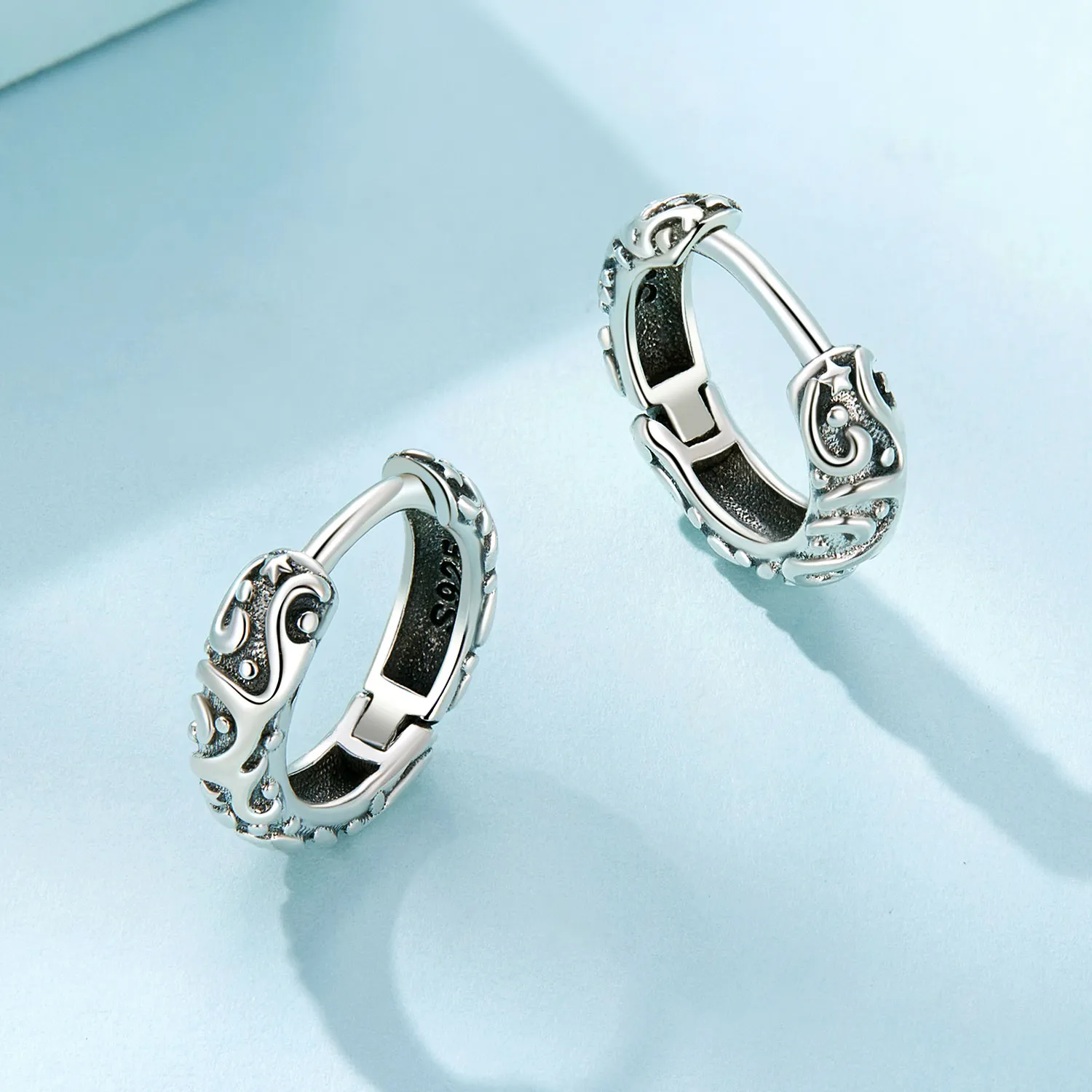 Pandora Style Retro Pattern Hoop Earrings - SCE1659