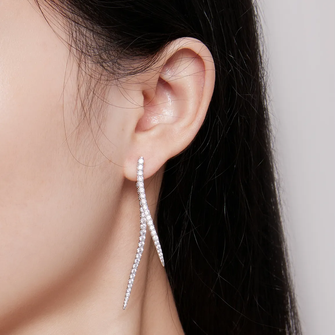 Pandora Style Smart Tassel Long Stud Earrings - YIE227