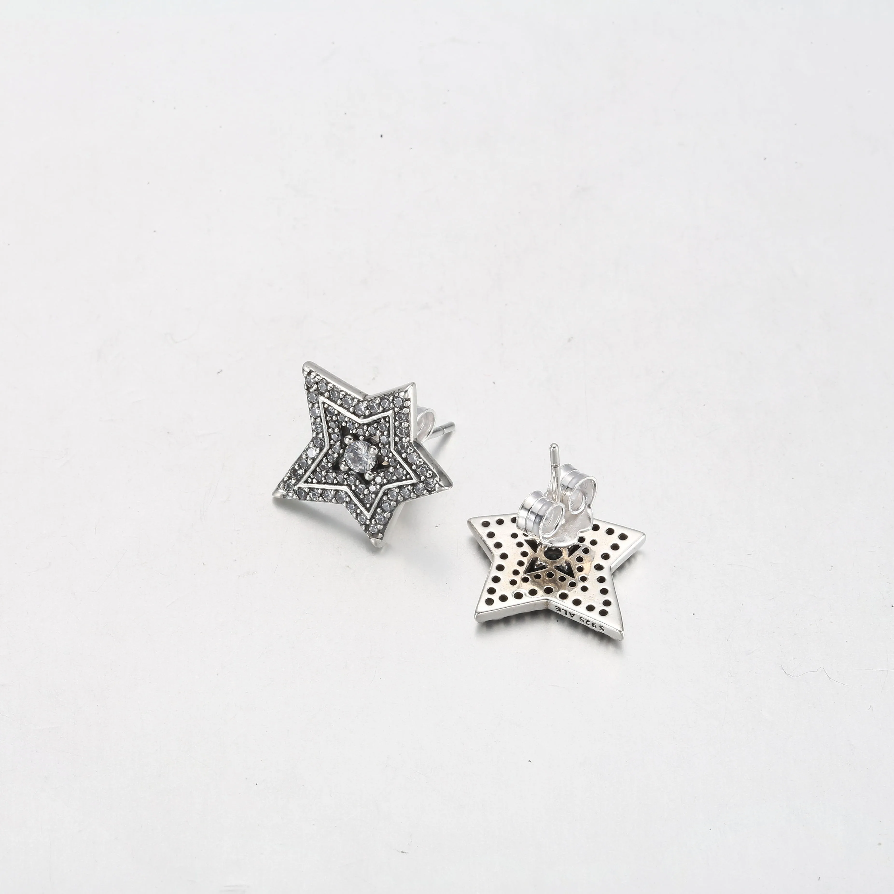 Pandora Celestial Asymmetric Star Stud Earrings - 292415C01