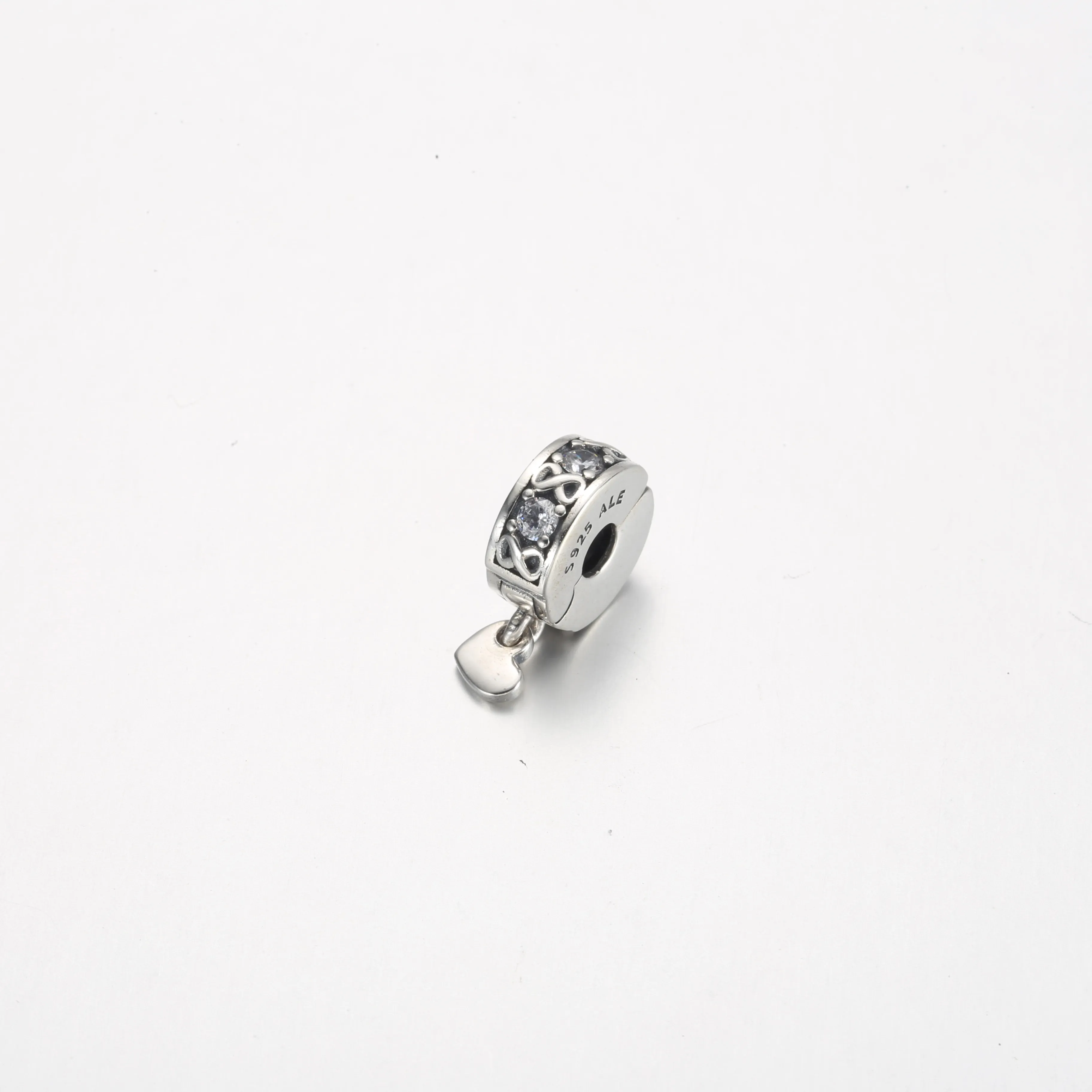 Pandora Family Always Pavé Clip Charm - 791151C01