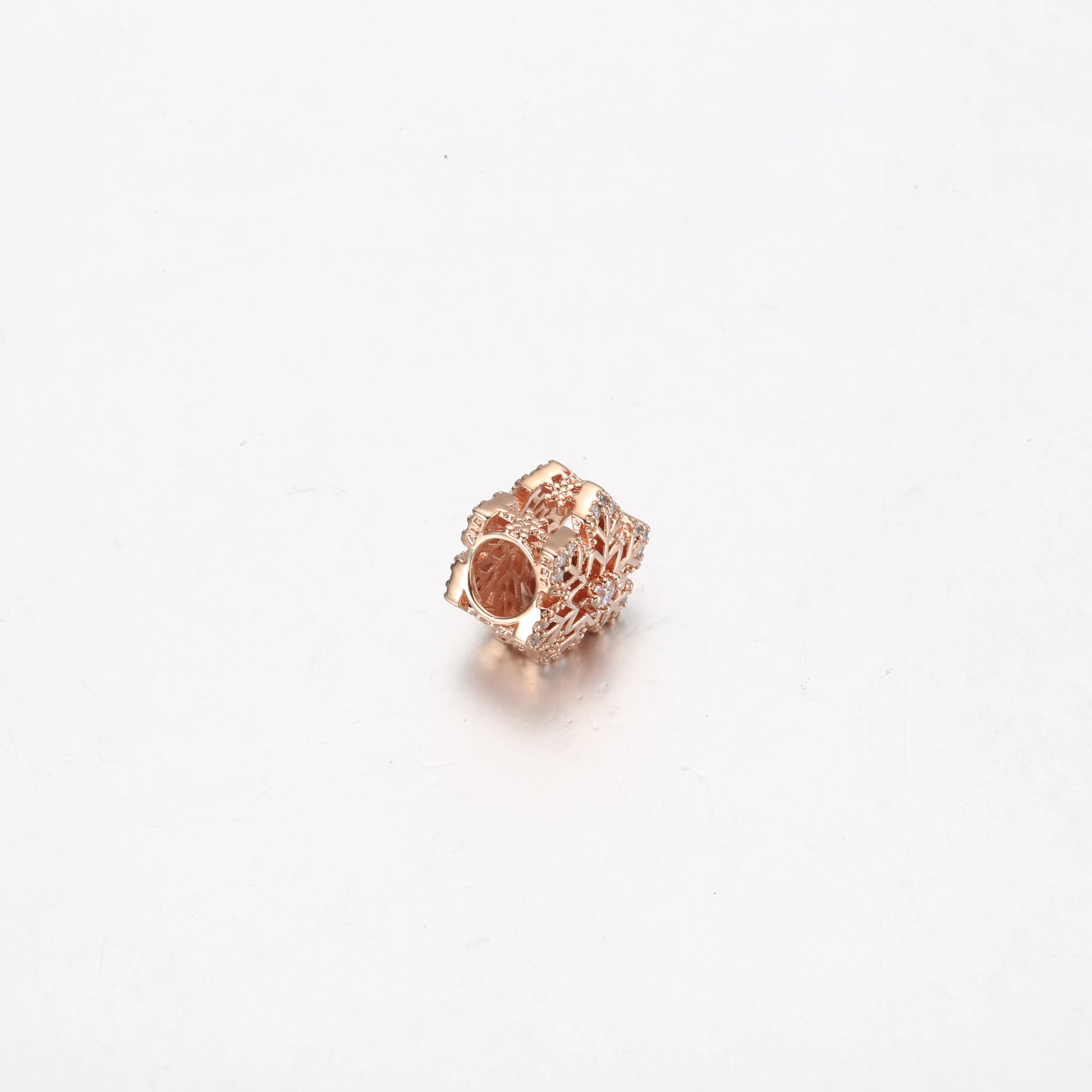 Pandora Festive Snowflake Charm - 782378C01