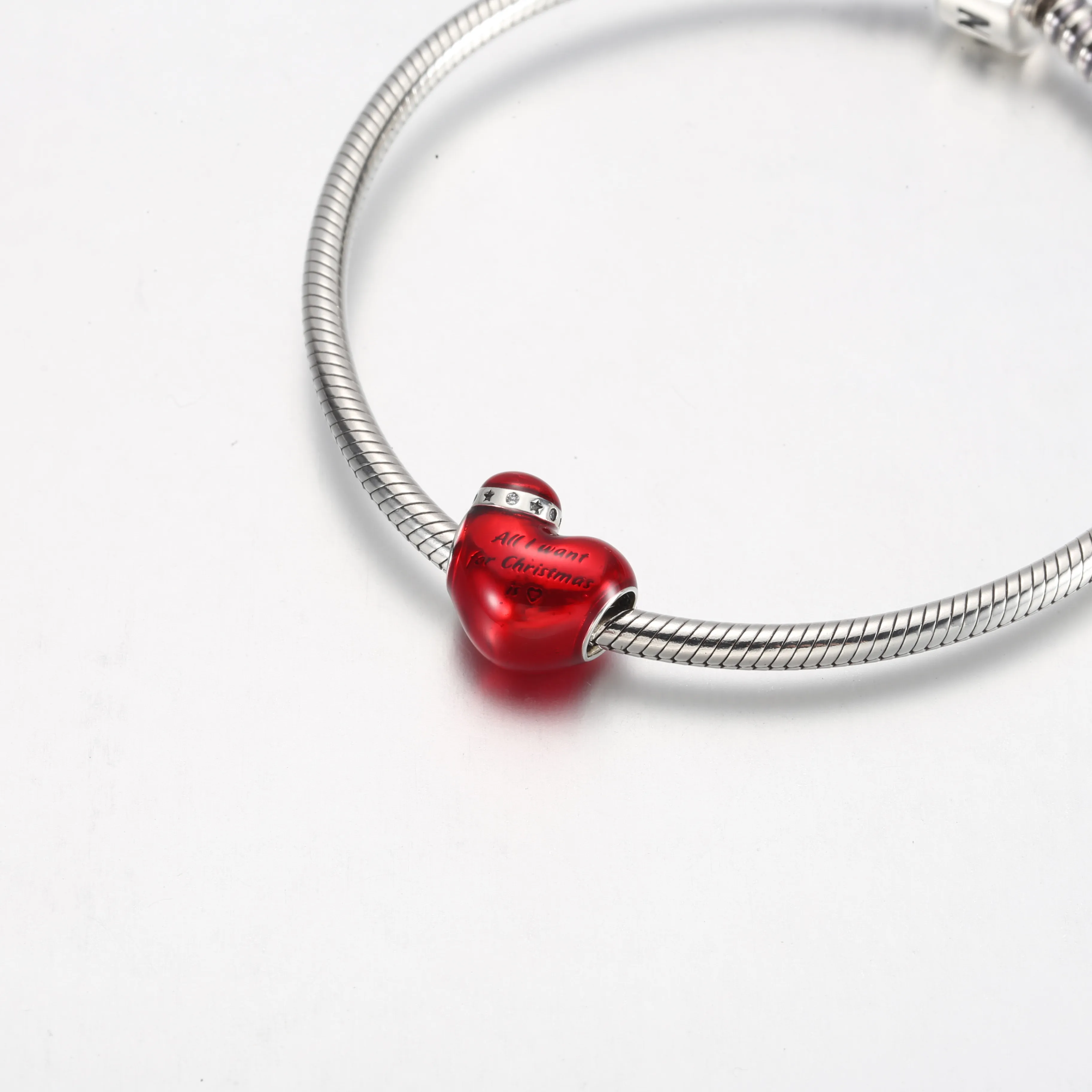 Pandora Metallic Red Christmas Heart Charm - 792336C01