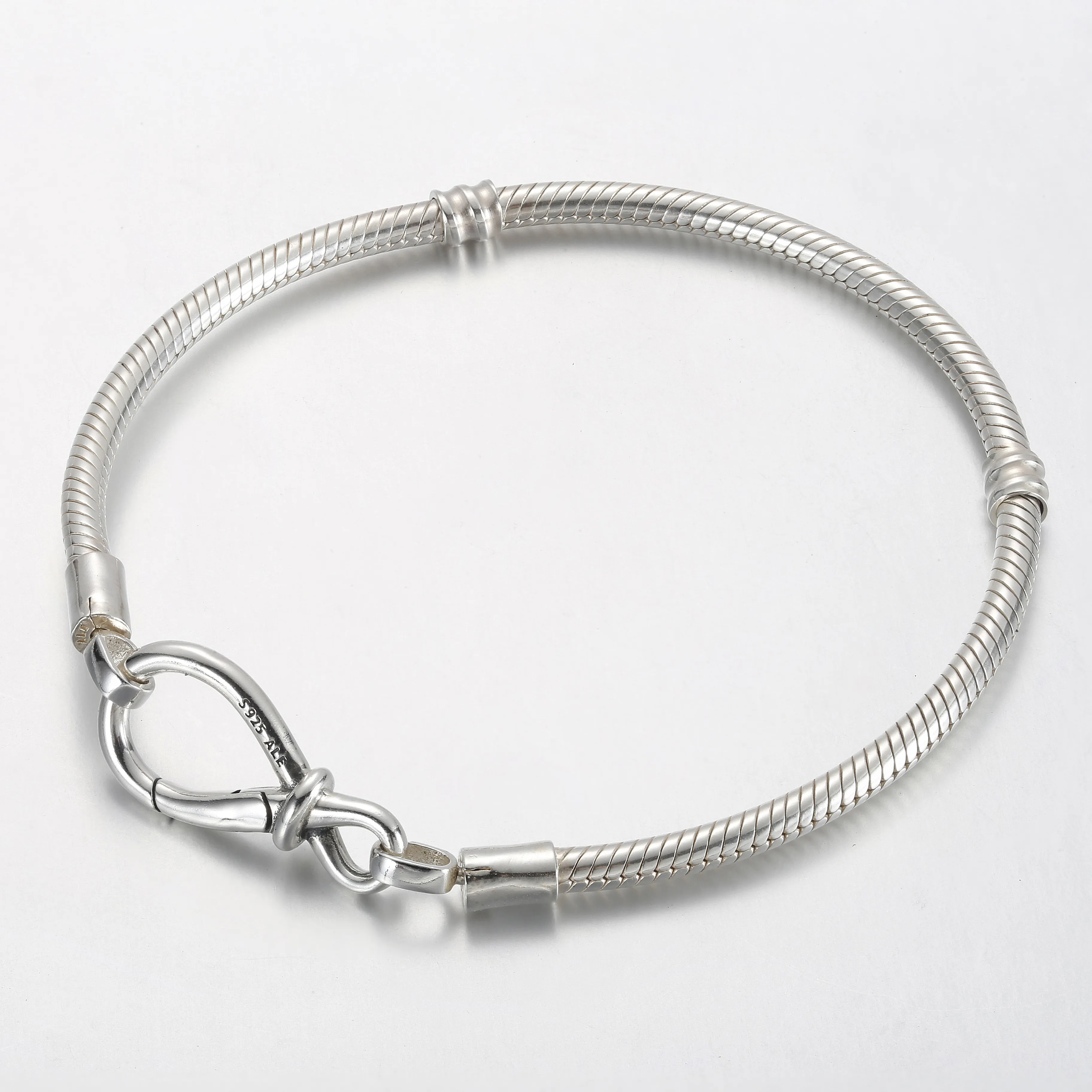 Pandora Moments Infinity Knot Snake Chain Bracelet - 590792C00