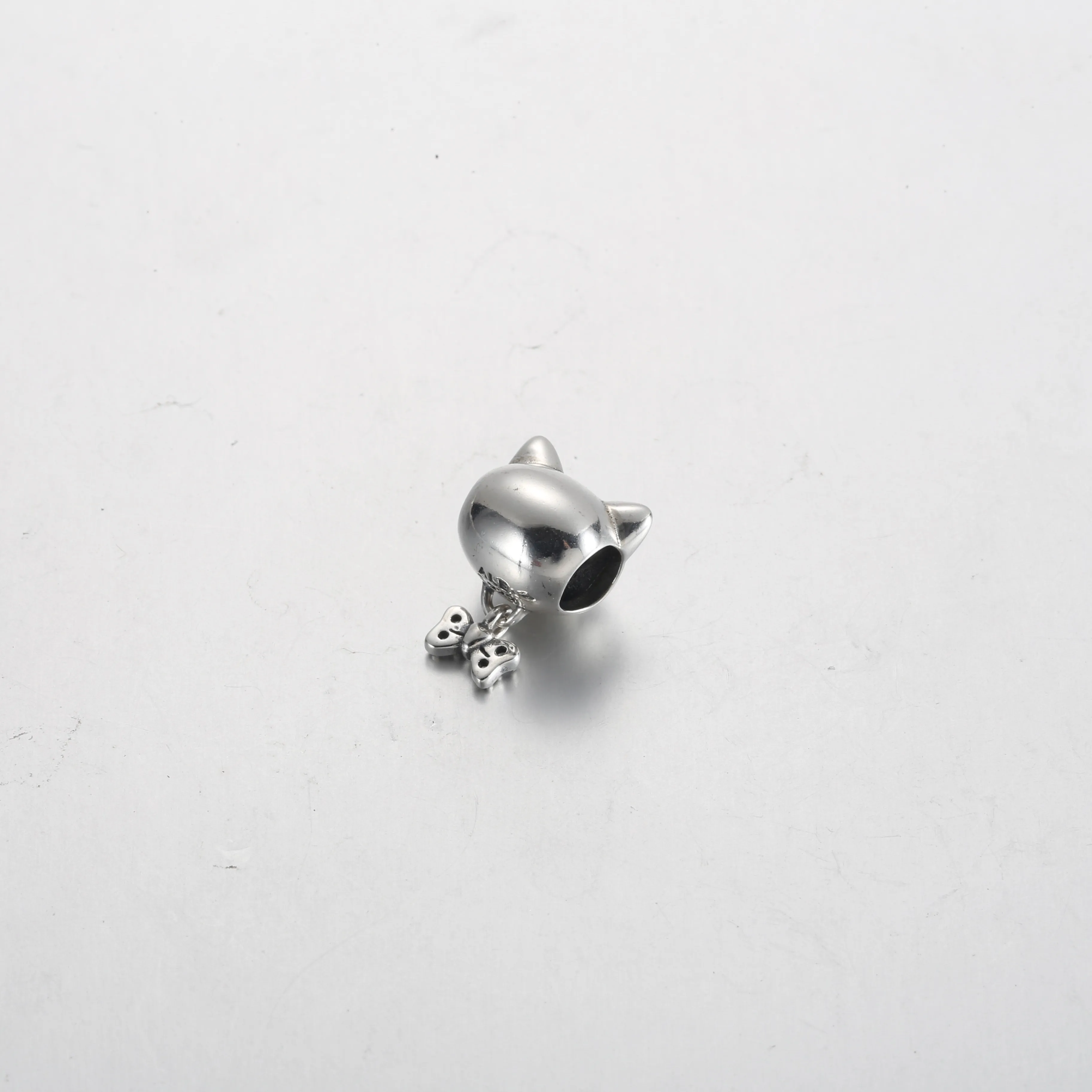 Pandora Pet Cat & Bow Charm - 792255C01