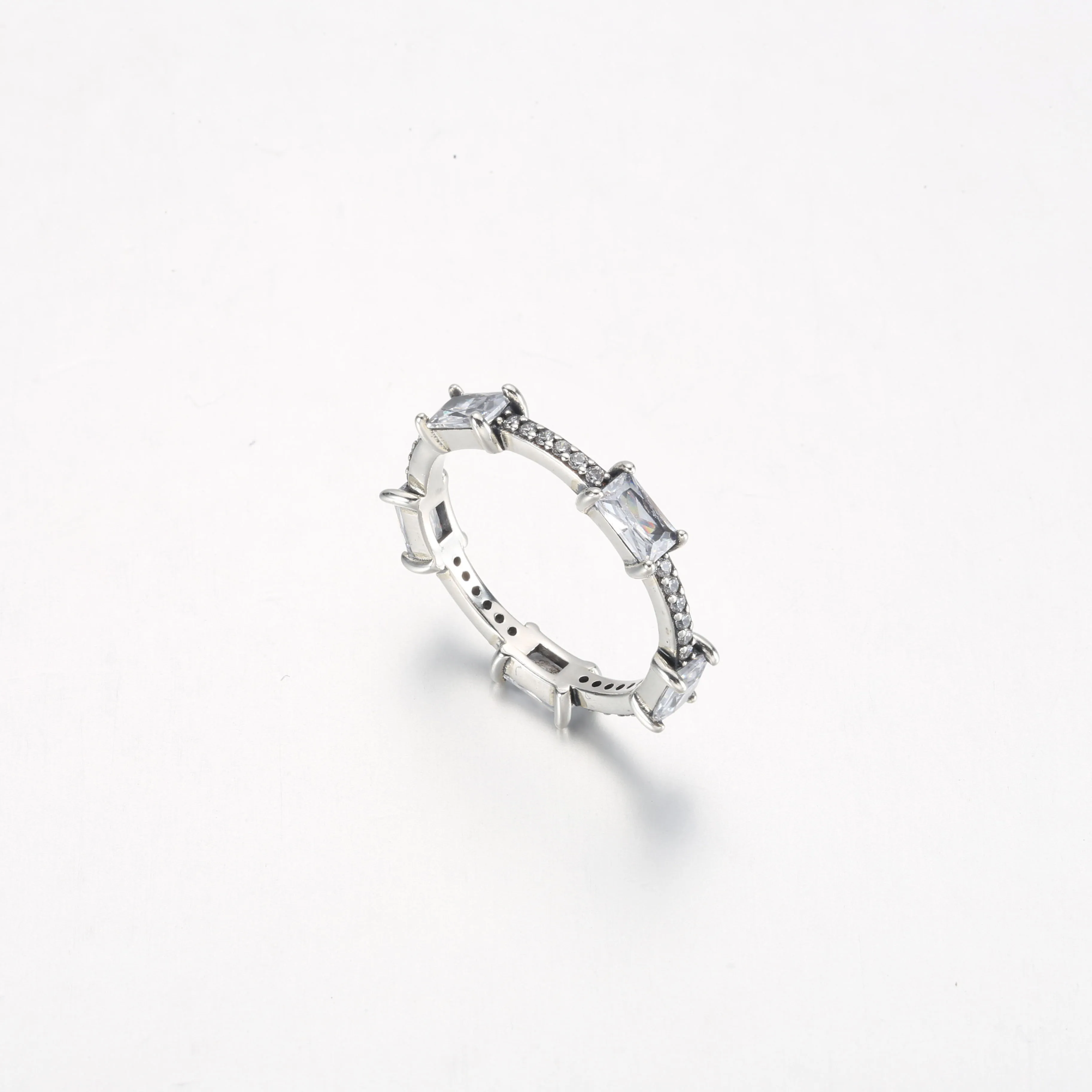 Pandora Rectangular Bars Sparkling Pavé Ring - 192397C01