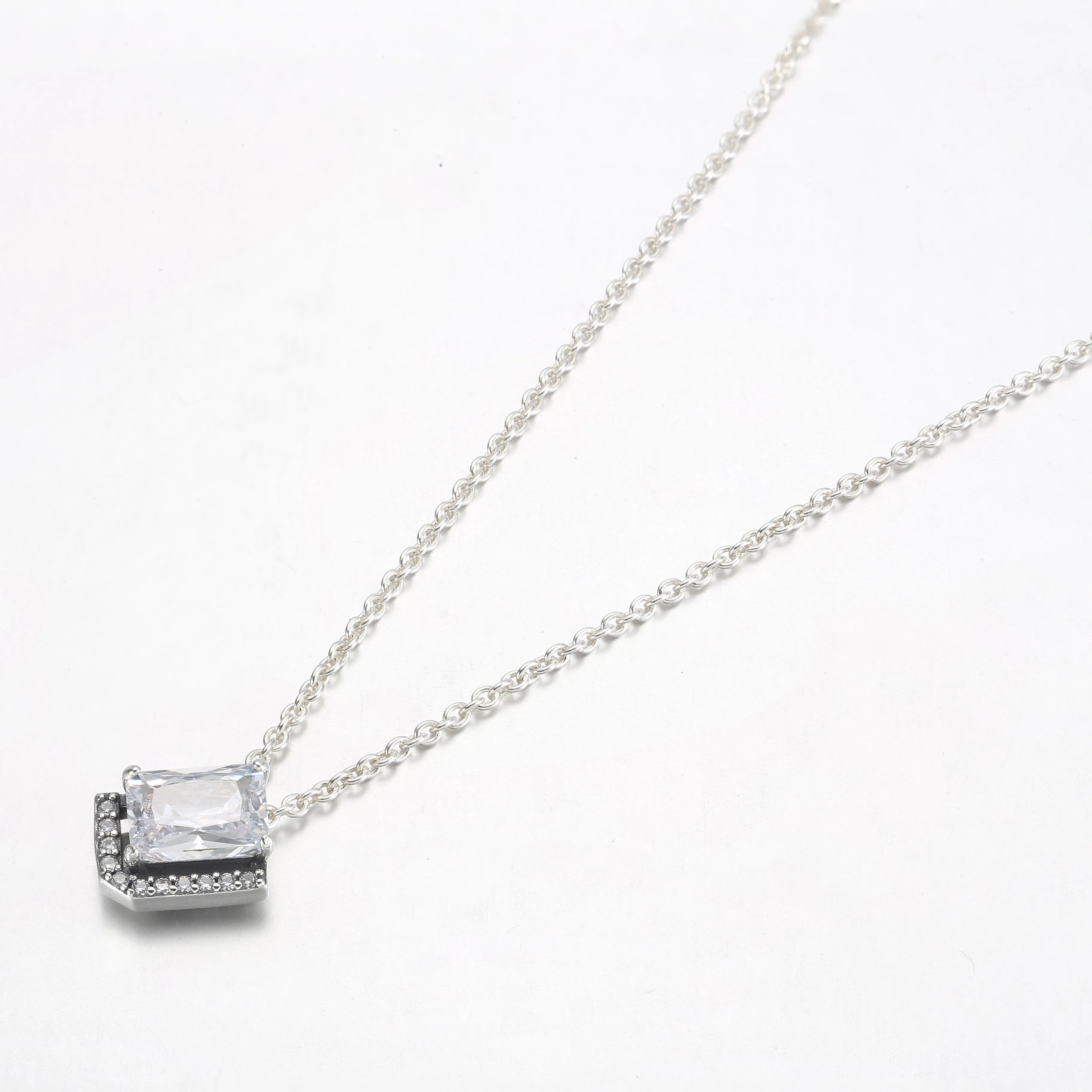 Pandora Rectangular Sparkling Halo Collier Necklace - 392388C01