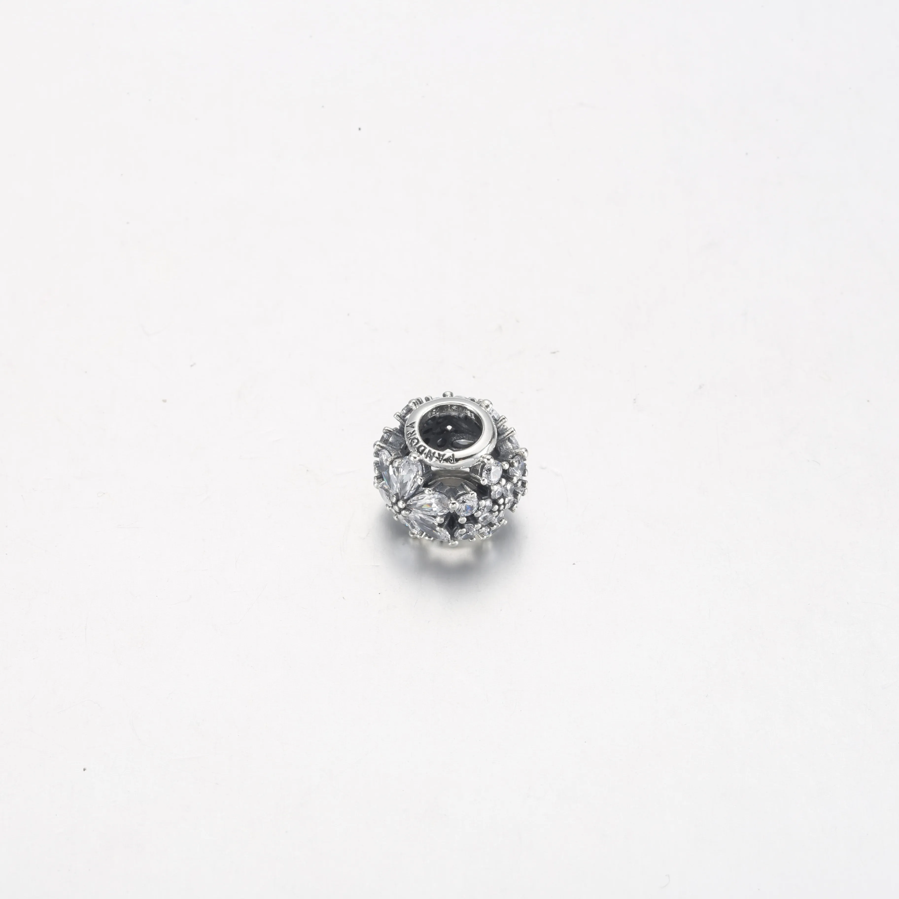 Pandora Sparkling Herbarium Cluster Round Charm - 792383C01