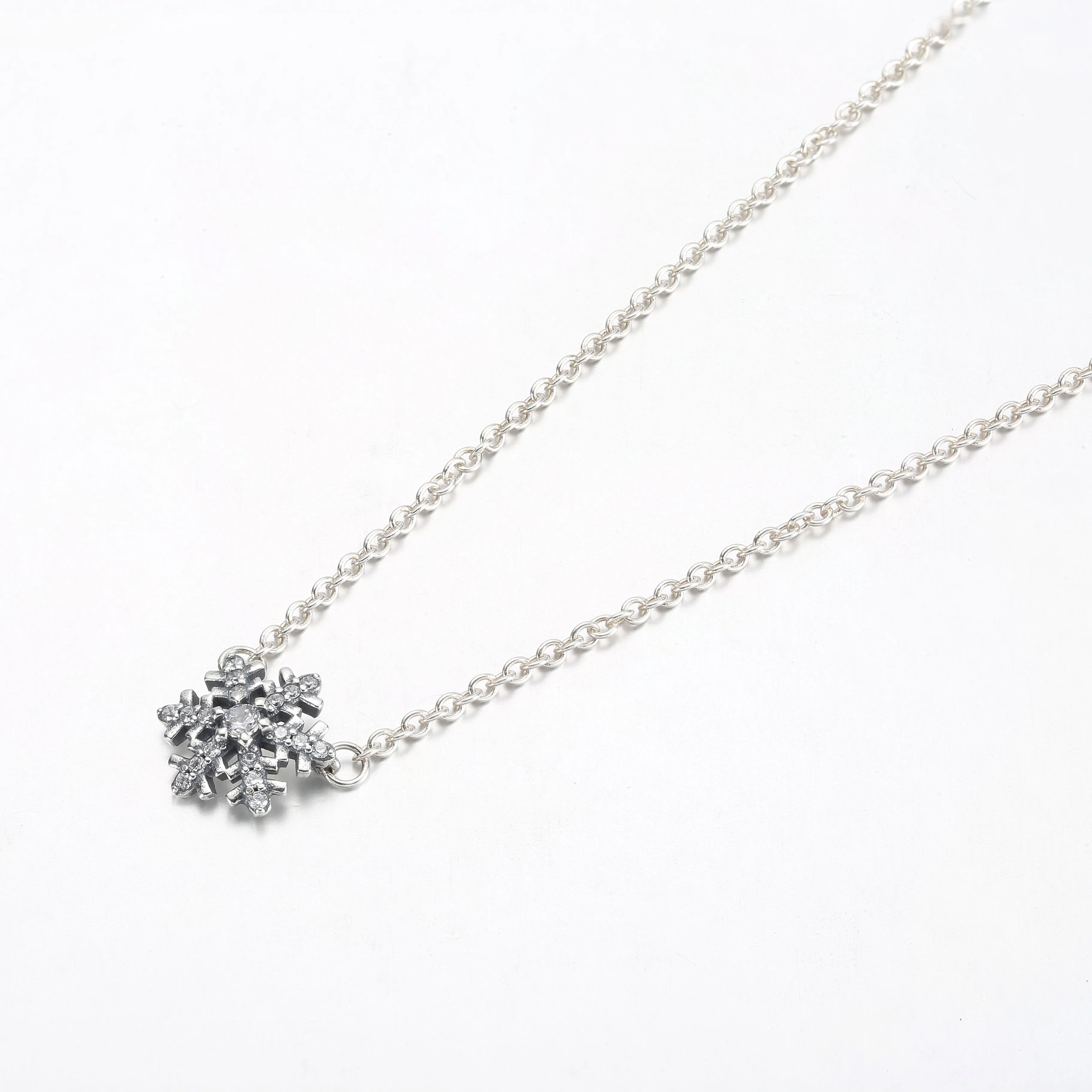 Pandora Sparkling Snowflake Pendant Necklace - 392371C01